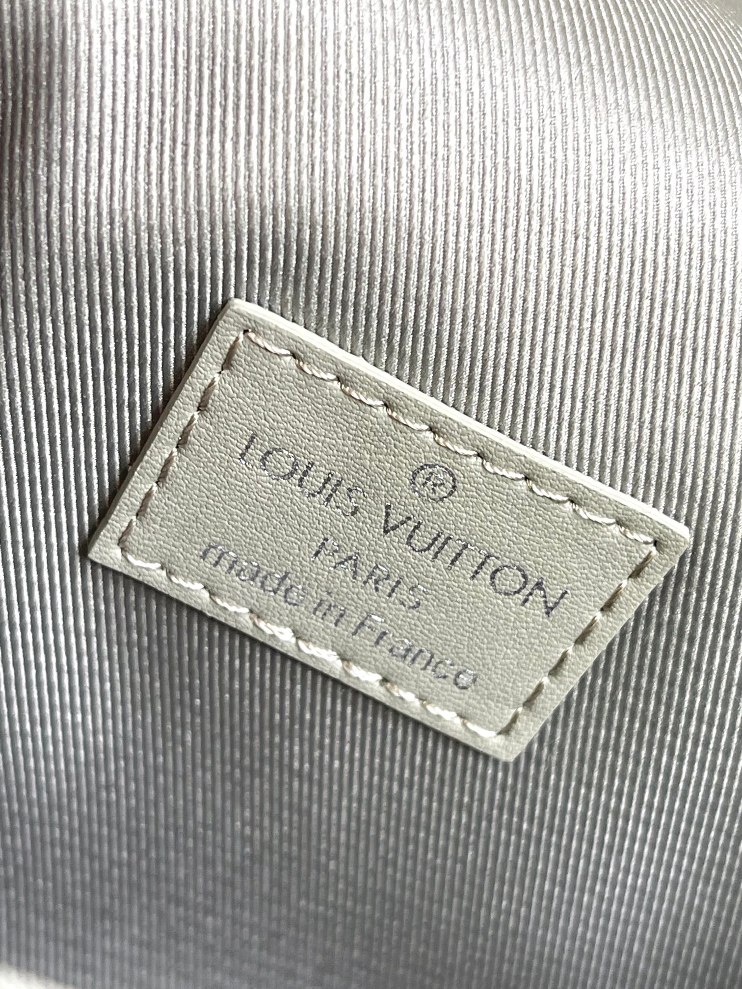 Louis Vuitton Steamer Mini Handbag in Monogram Eclipse Canvas - Image 9
