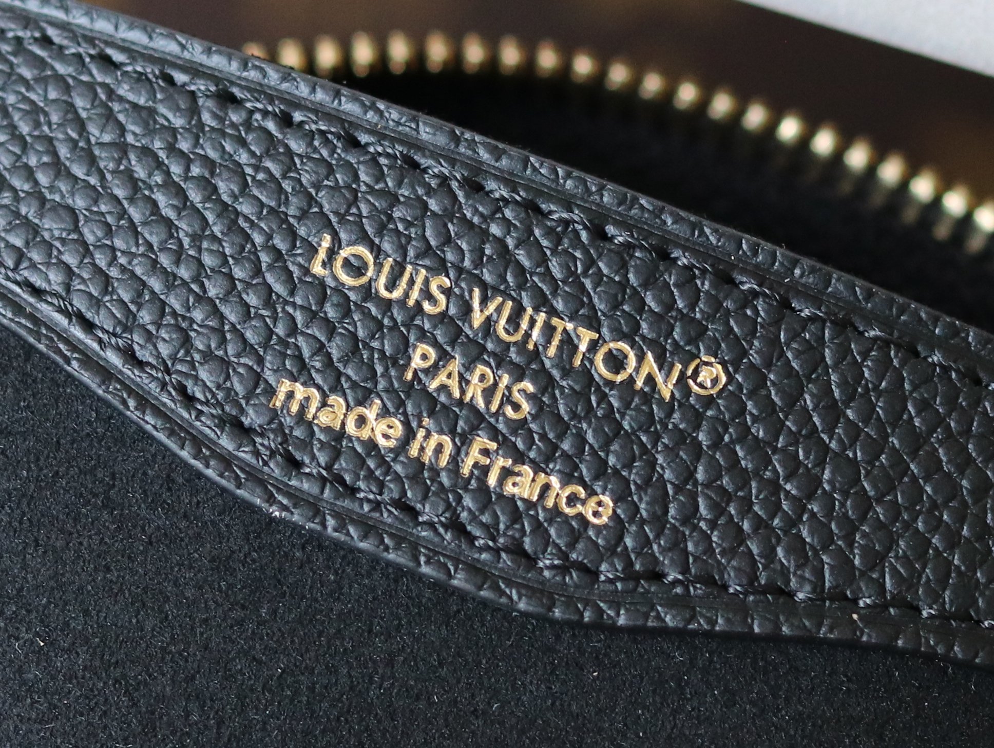Louis Vuitton Boulogne Handbag in Monogram Empreinte Leather - Image 9