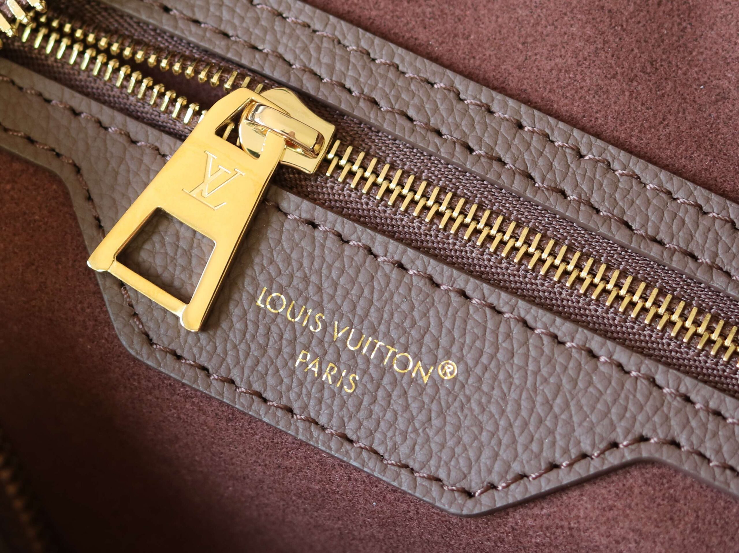Louis Vuitton Speedy Bandoulière 25 Handbag - Image 9