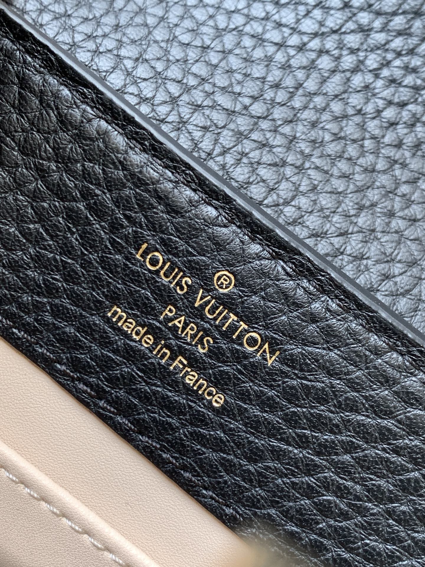 Louis Vuitton Capucines Mini Handbag in Black Taurillon Leather - Image 9