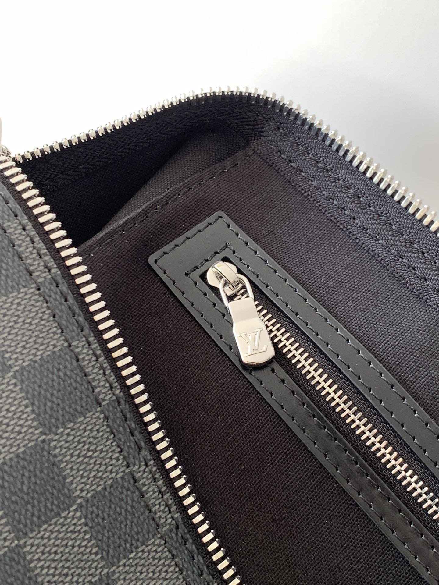 Keepall Bandouliere 50/55 Travel Bag - Image 9