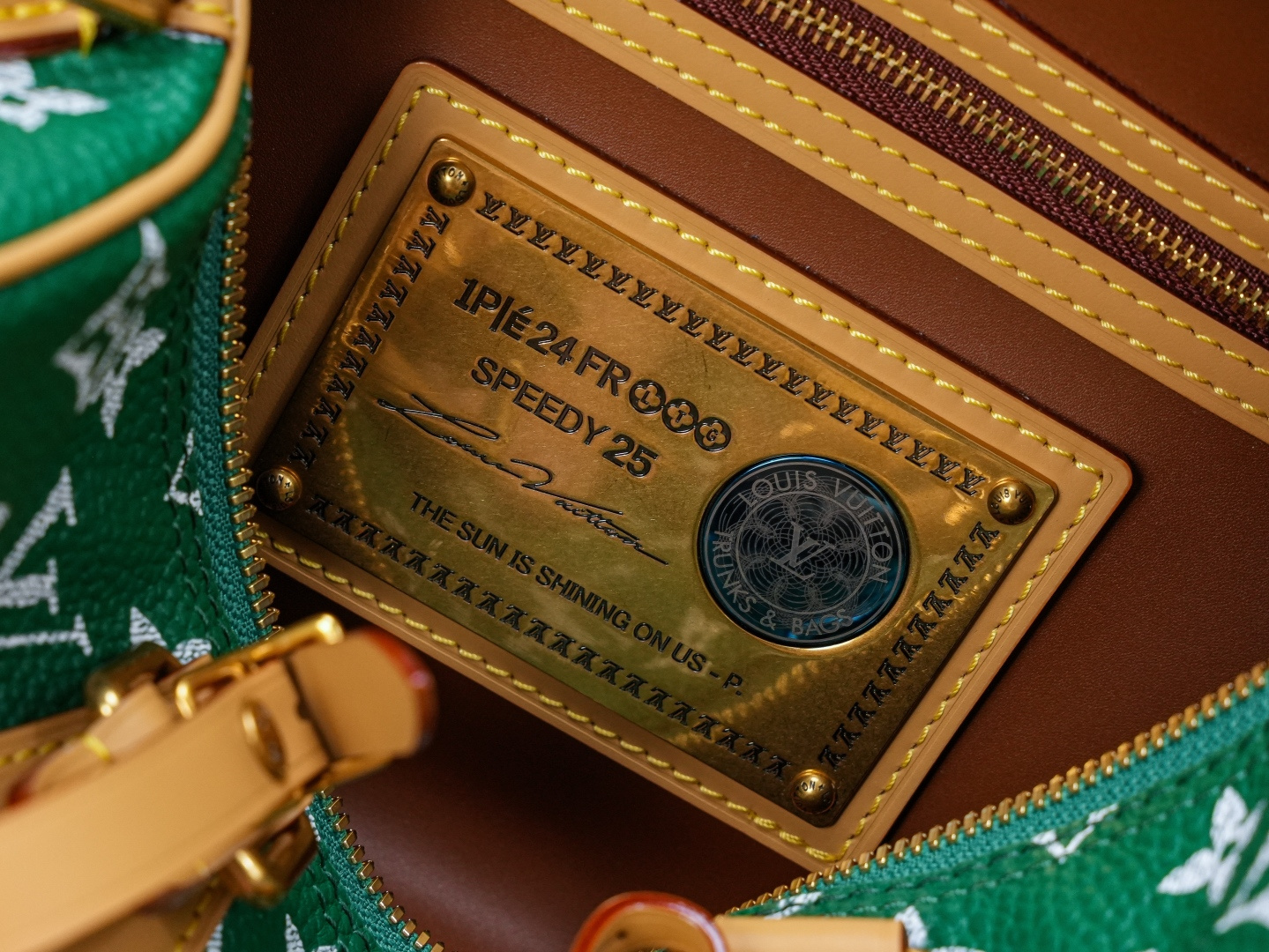 Speedy Bandoulière 25 Monogram Leather Handbag - Image 9