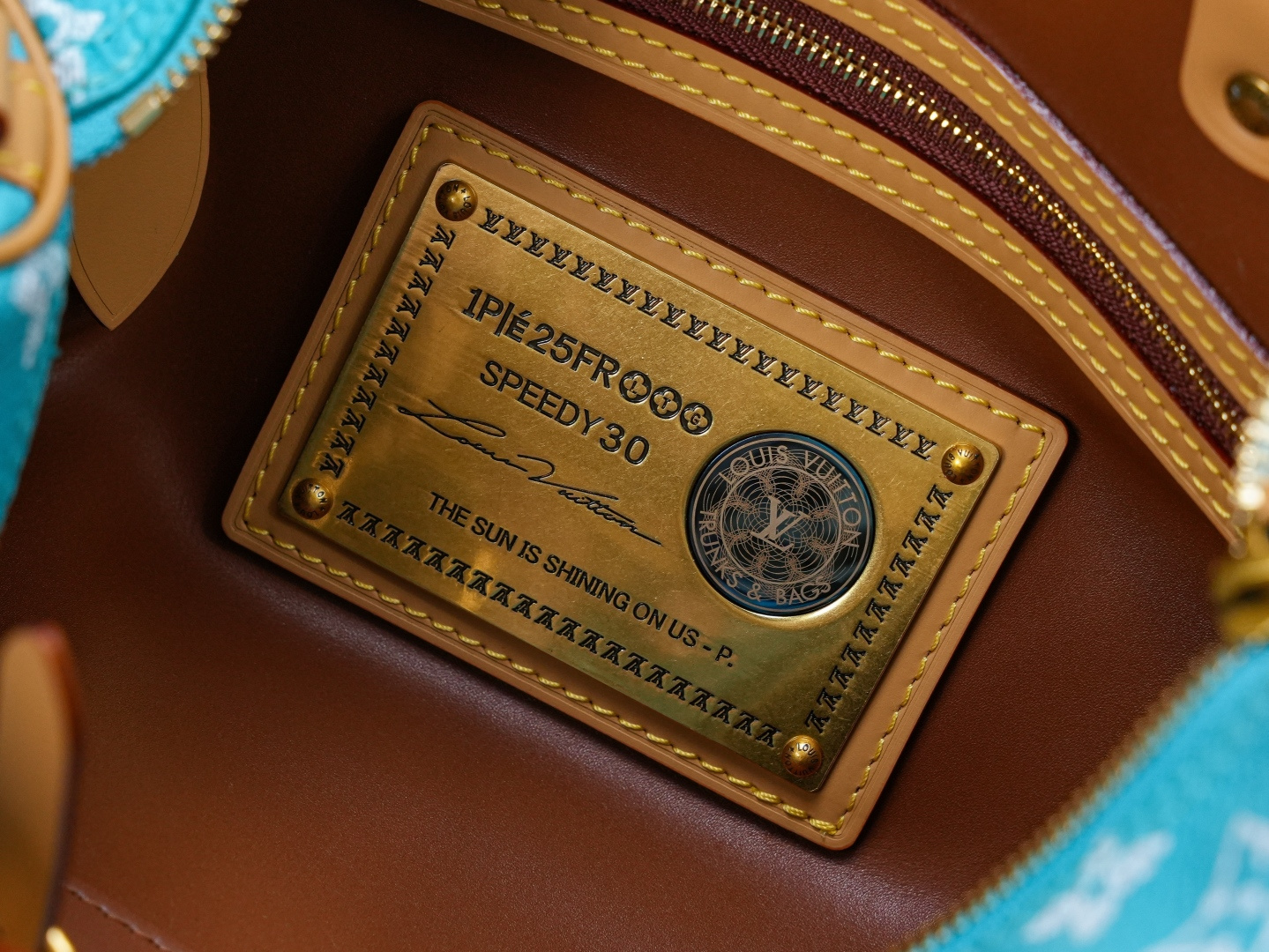 Louis Vuitton Speedy Bandoulière 30 Handbag in Light Blue Monogram Canvas - Image 9