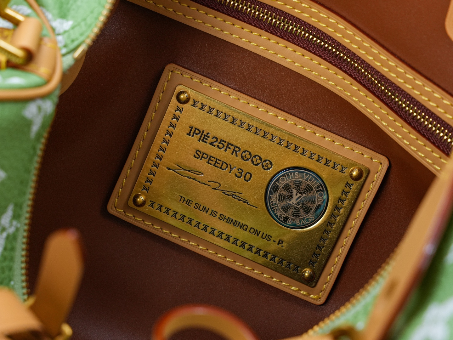 Louis Vuitton Speedy Bandouliere 30 Handbag - Grass Green - Image 9