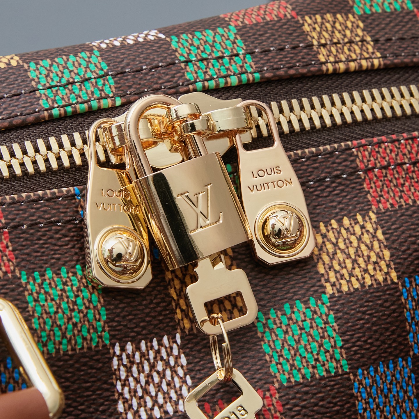 Louis Vuitton Keepall 50 Monogram Crystals Travel Bag - Image 9