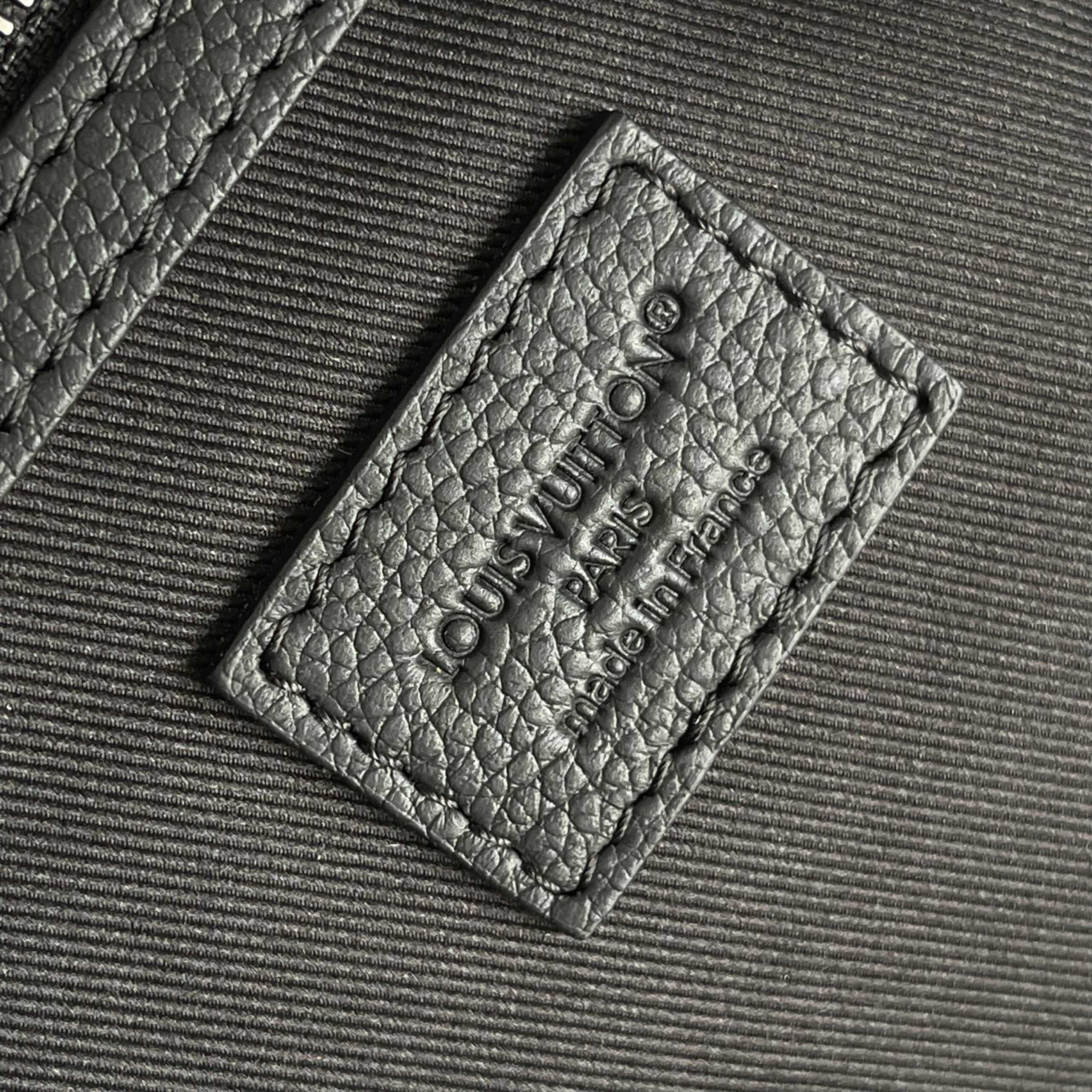 Louis Vuitton Keepall Bandoulière 50 Travel Bag in LV Blason Denim - Image 9