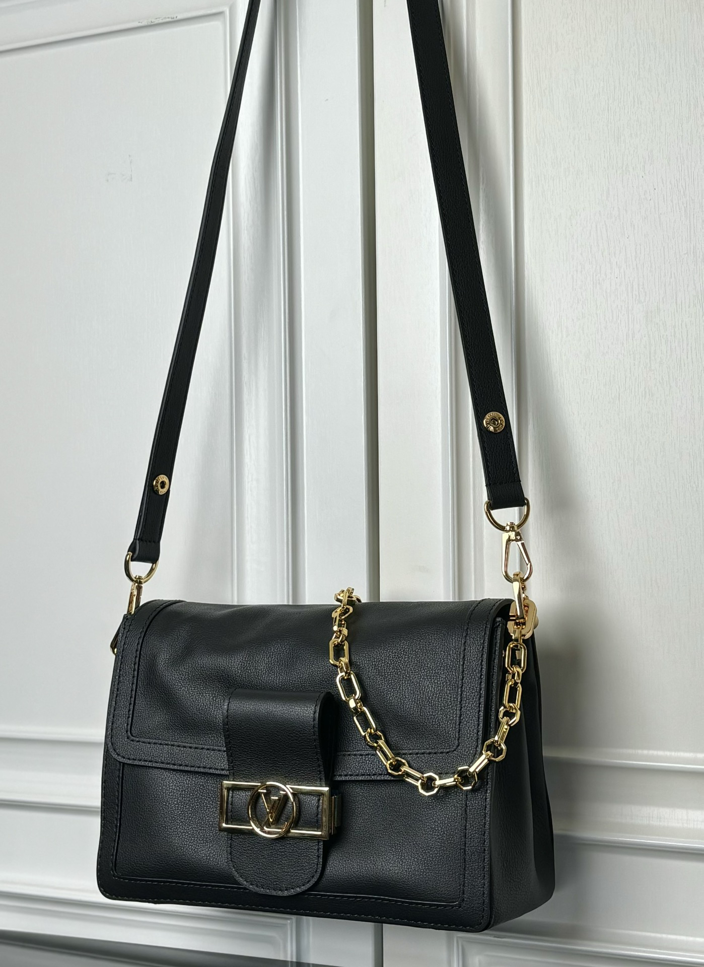 Louis Vuitton Dauphine Soft Medium Handbag - Image 9