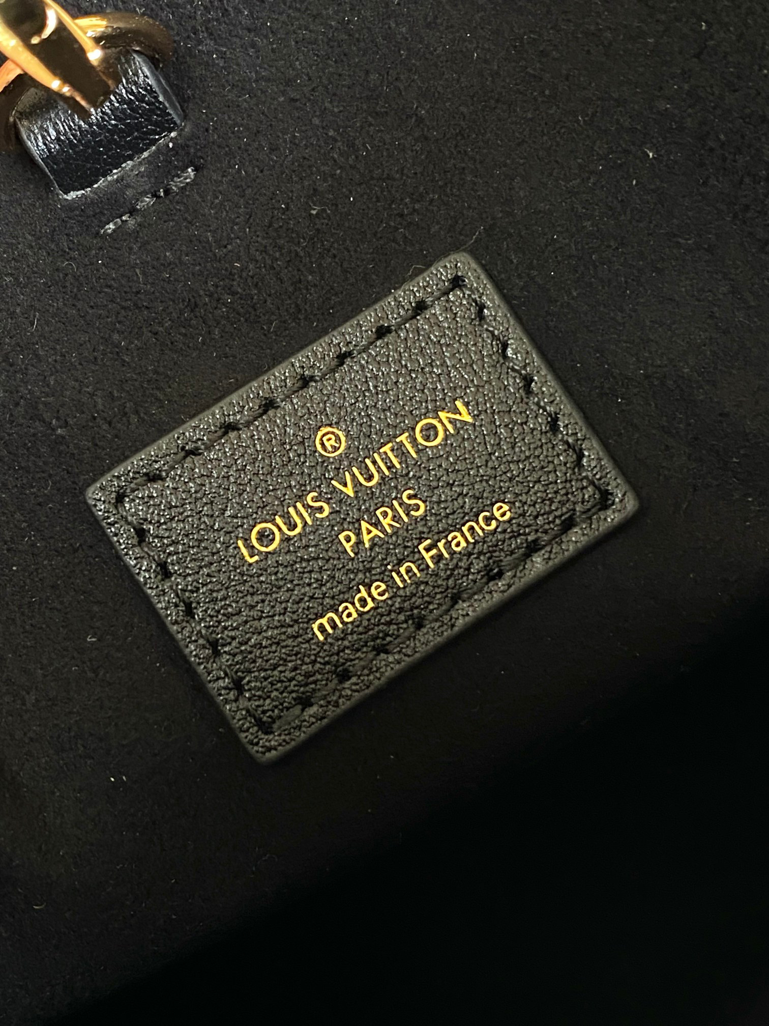 Louis Vuitton Nova Medium Shoulder Bag - Image 9
