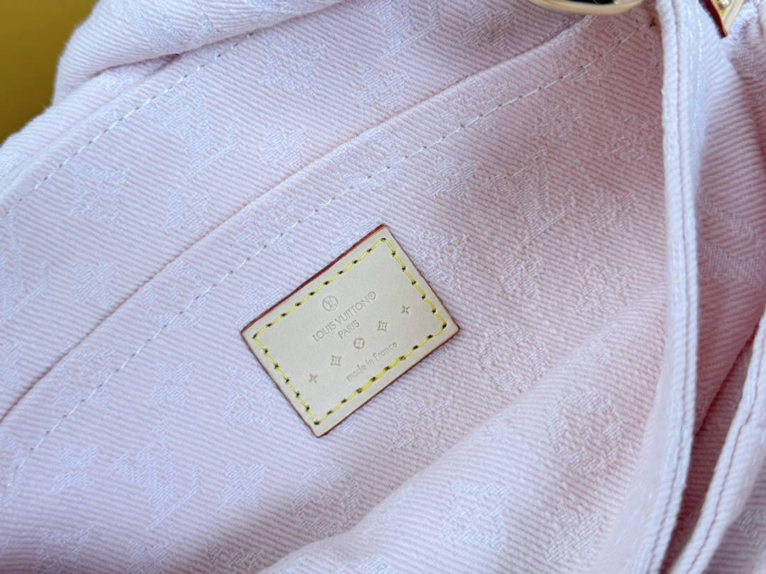 Louis Vuitton Sunset Crossbody Bag in Pink Monogram Denim - Image 9