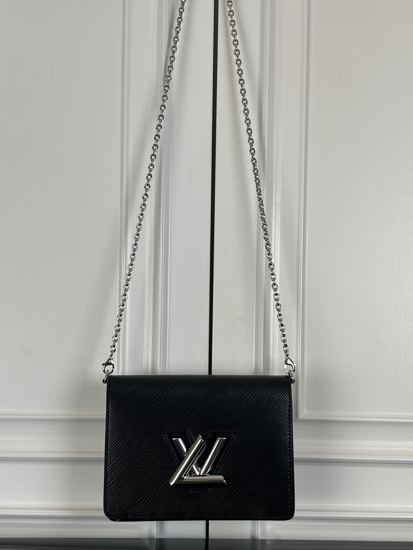 Louis Vuitton Twist Belt Chain Bag - Image 9