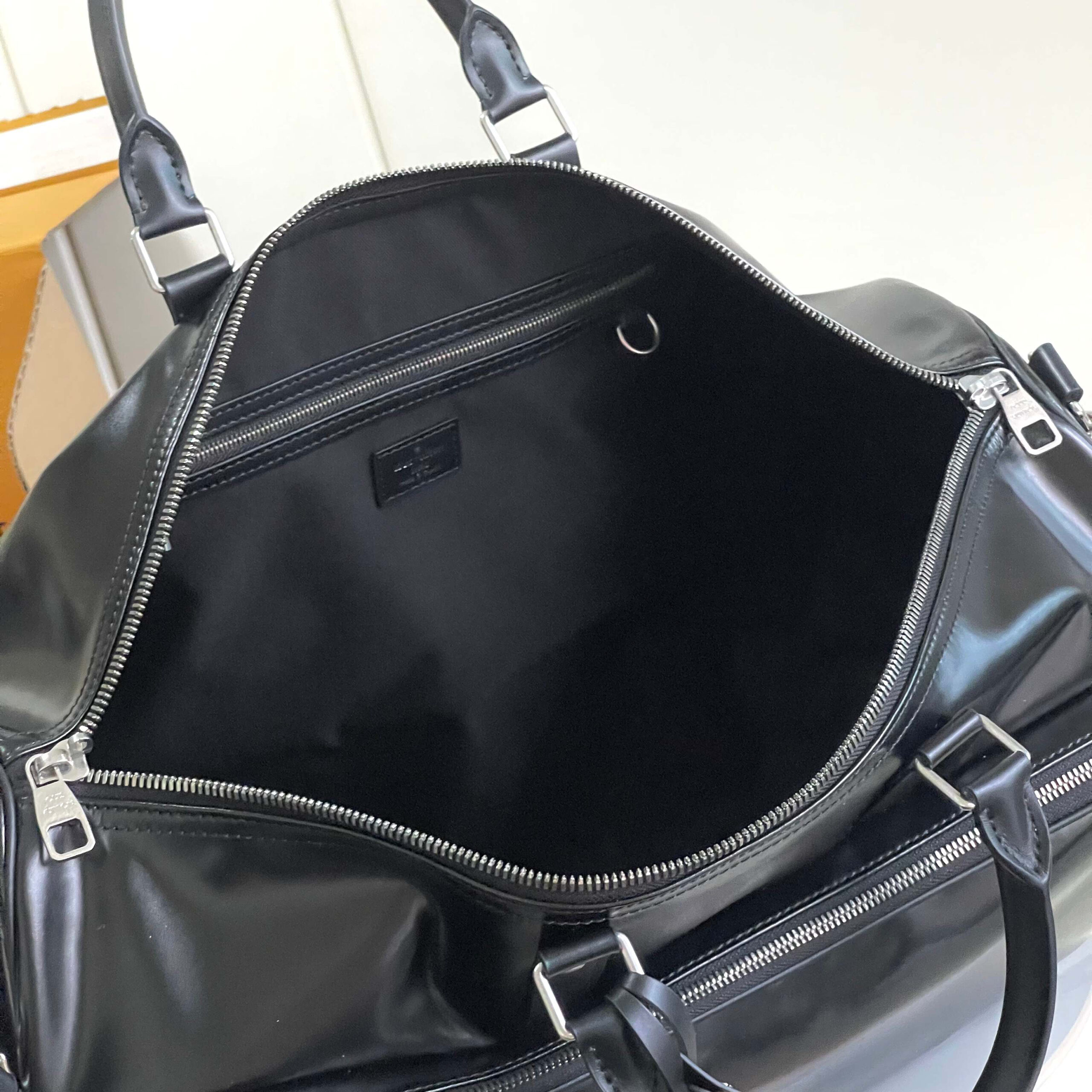 Louis Vuitton Keepall Cargo Bandoulière 50 Travel Bag - Image 9