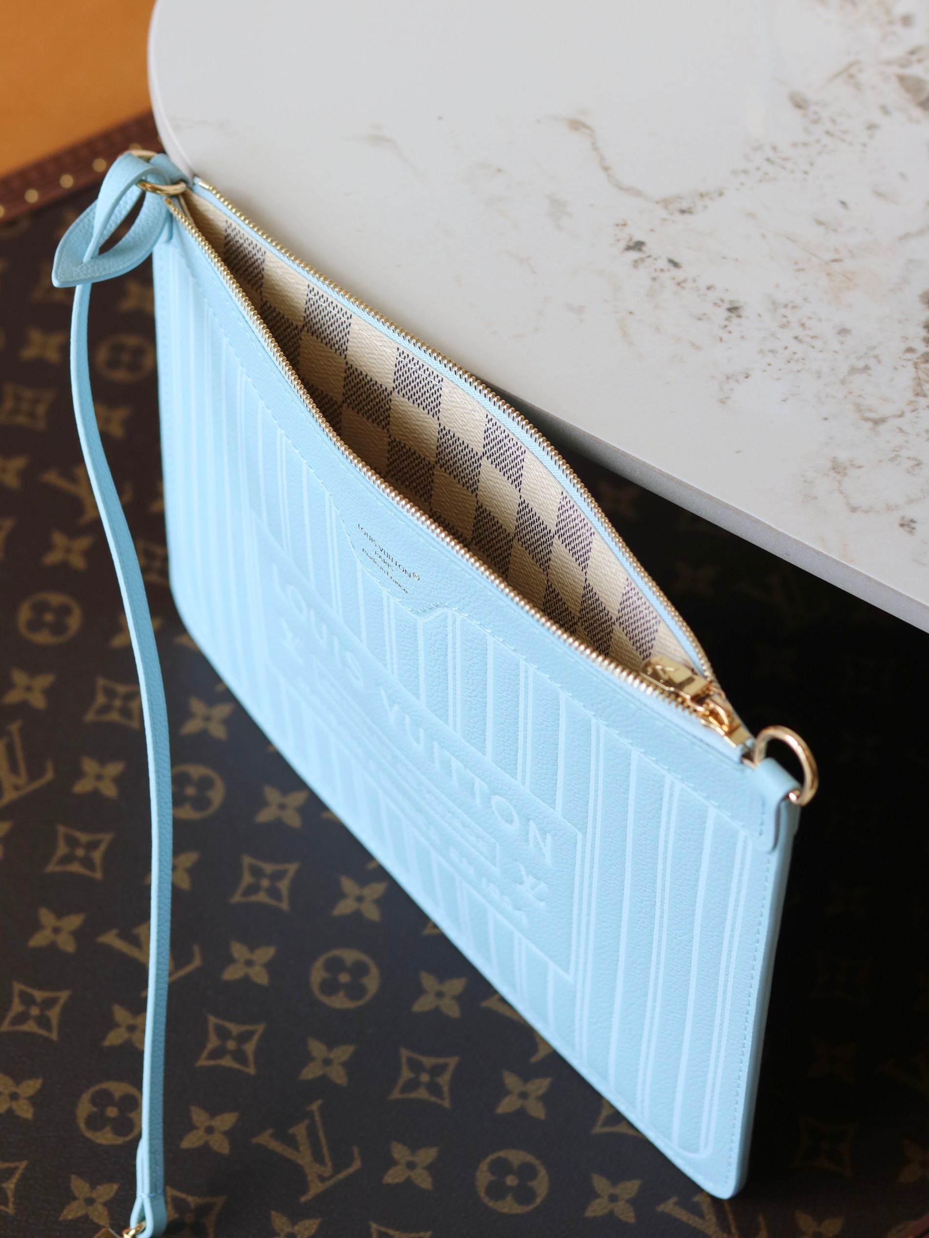 Louis Vuitton Neverfull Inside Out MM Tote Bag in Damier Azur - Image 9