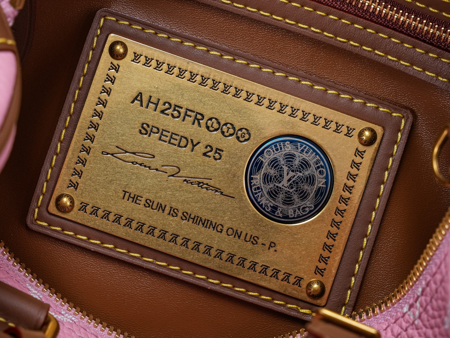 Louis Vuitton Speedy Bandouliere 25 Monogram Leather Crossbody Bag - Image 9