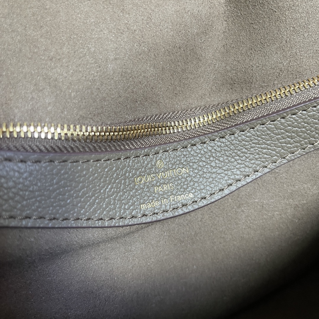 Louis Vuitton Diane Handbag in Smoke Gray-Green Monogram Empreinte Leather - Image 9