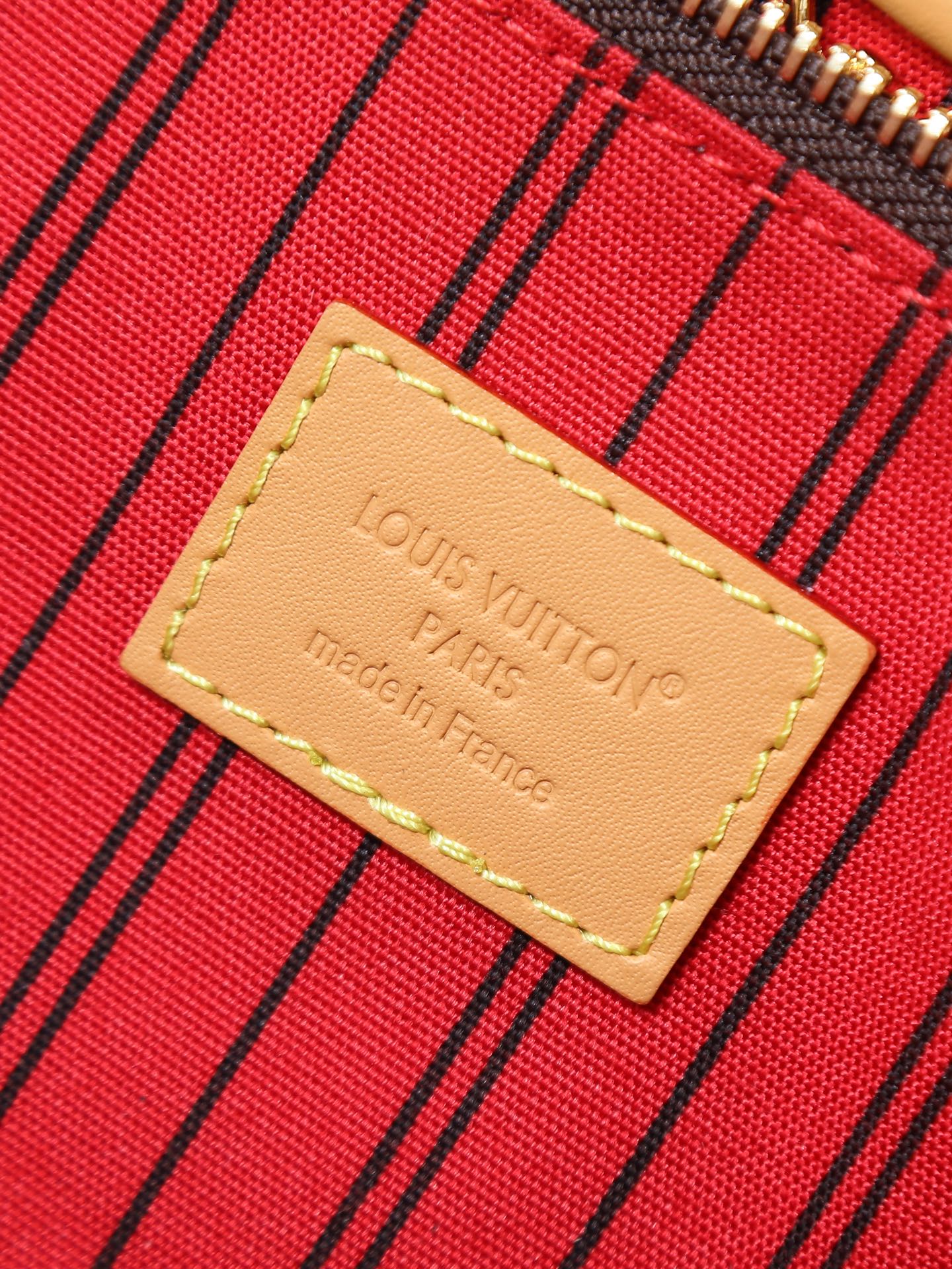 Louis Vuitton Ever More PM Monogram Tote Bag - Image 9