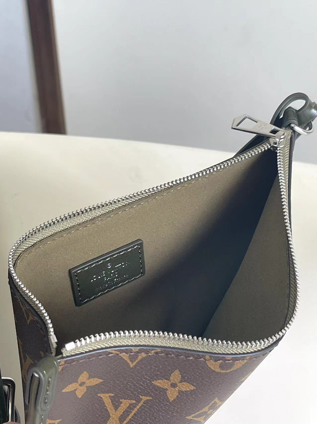 CarryAll Dark Medium Leather Crossbody Bag - Image 9