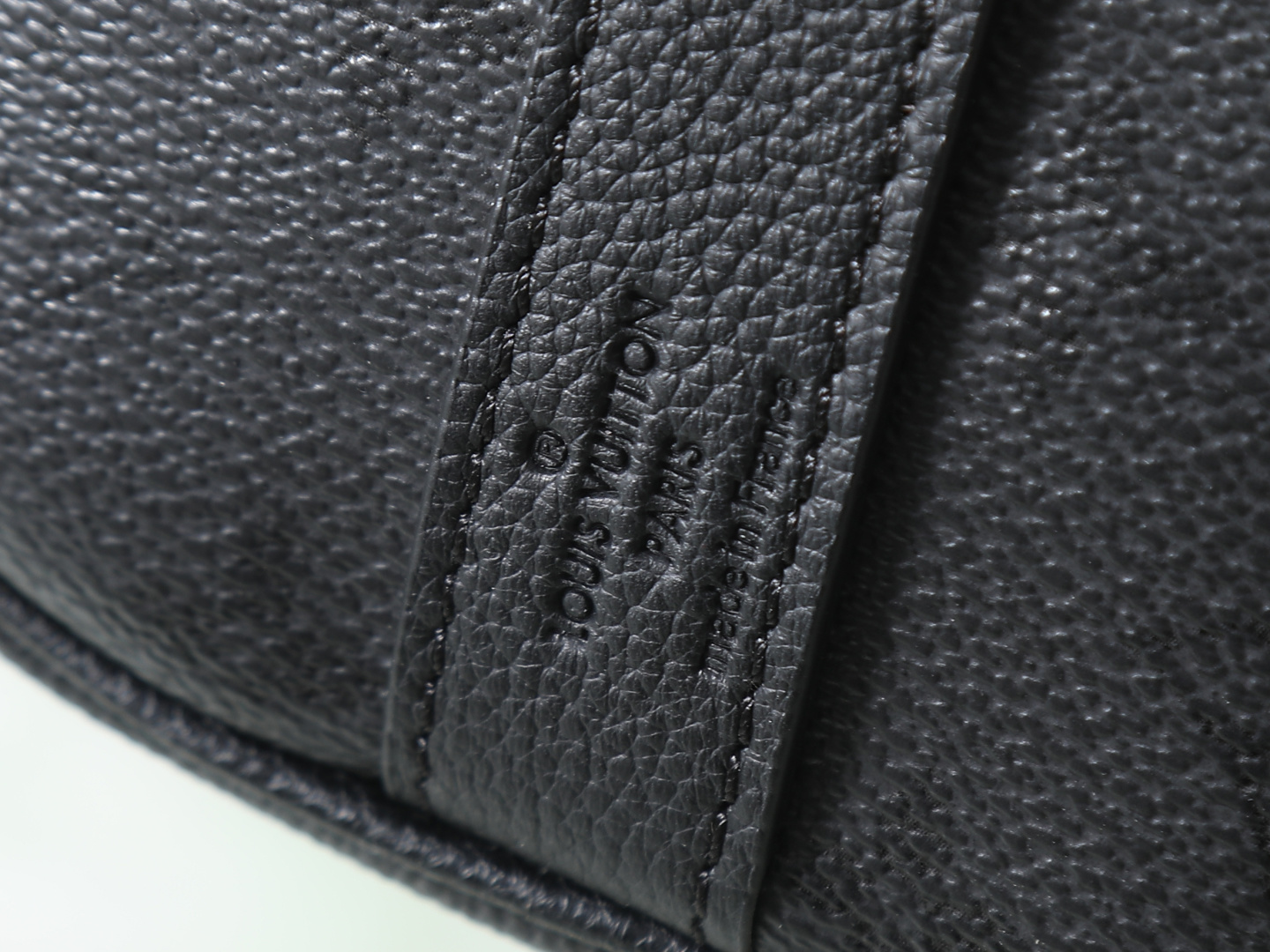 Louis Vuitton Keepall Bandoulière 25 Monogram Midnight Travel Bag - Image 9