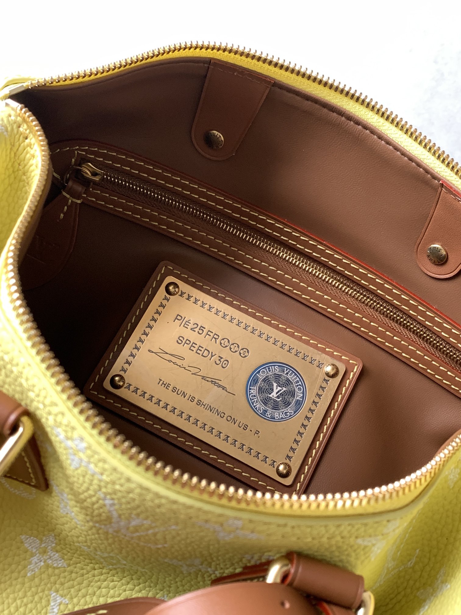 Louis Vuitton Speedy P9 Bandoulière 30 Monogram Leather Handbag - Image 9