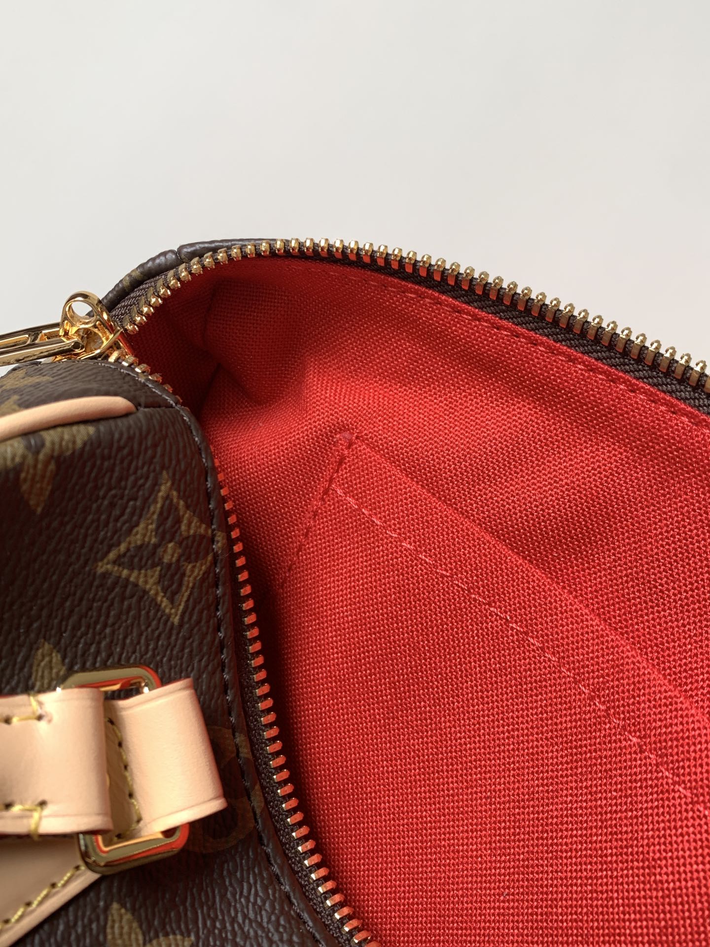 Louis Vuitton Speedy Bandoulière 20 Monogram Crossbody Bag - Image 9