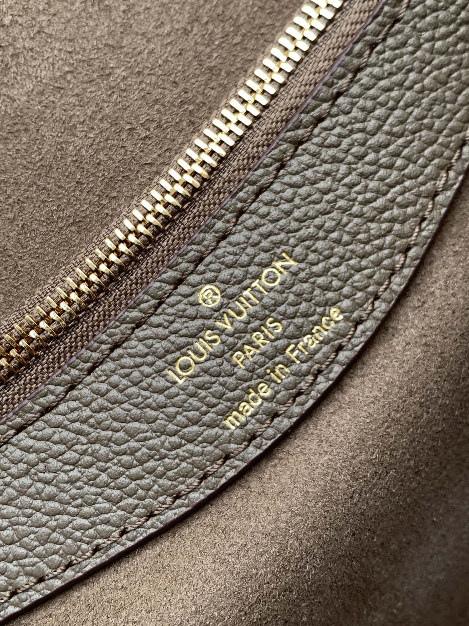 Louis Vuitton Diane Monogram Empreinte Leather Crossbody Bag - Image 9