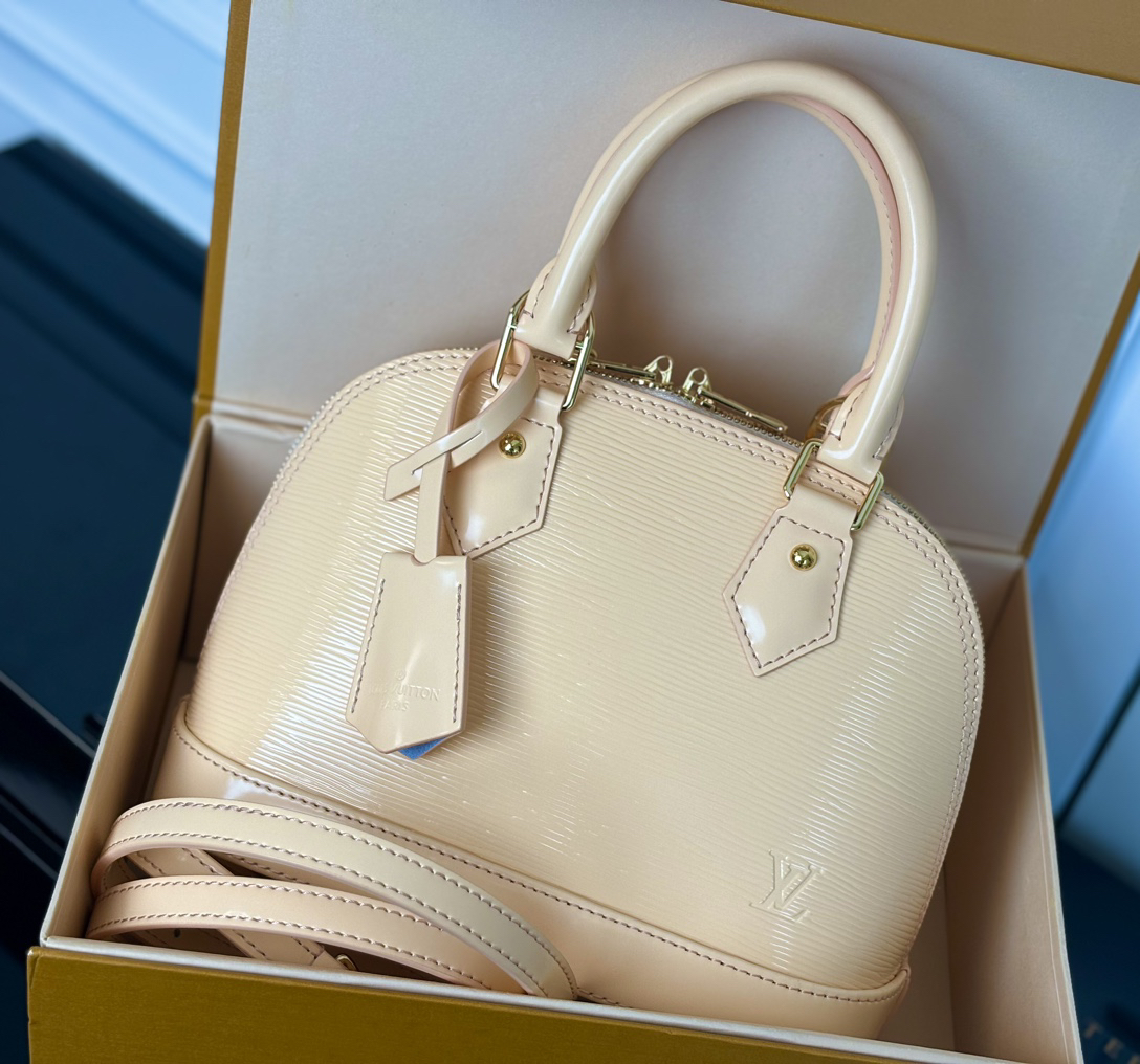 Louis Vuitton Alma BB Epi Leather Crossbody Bag in Almond - Image 9