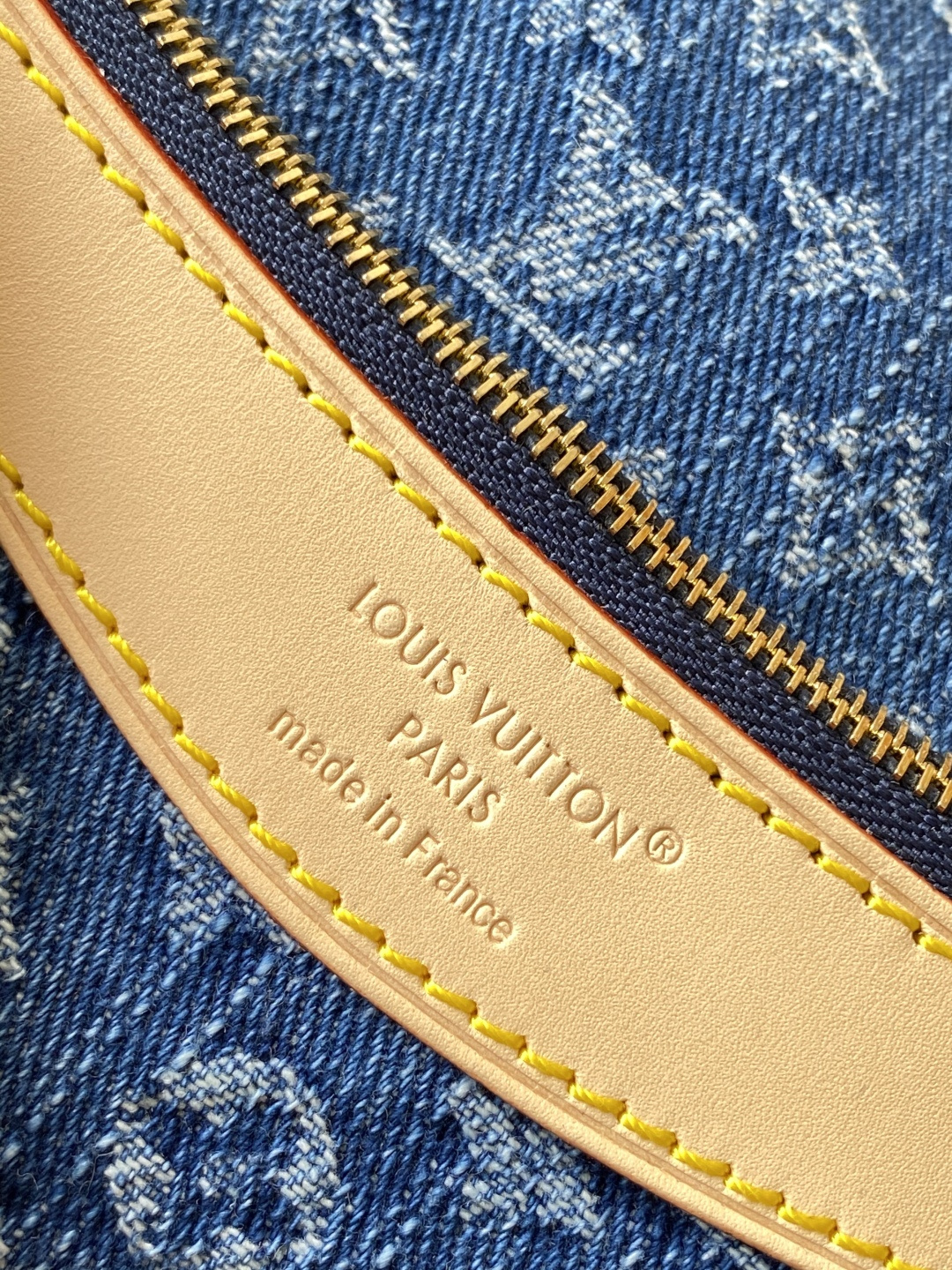Louis Vuitton Diane Handbag in Monogram Empreinte Leather - Image 9