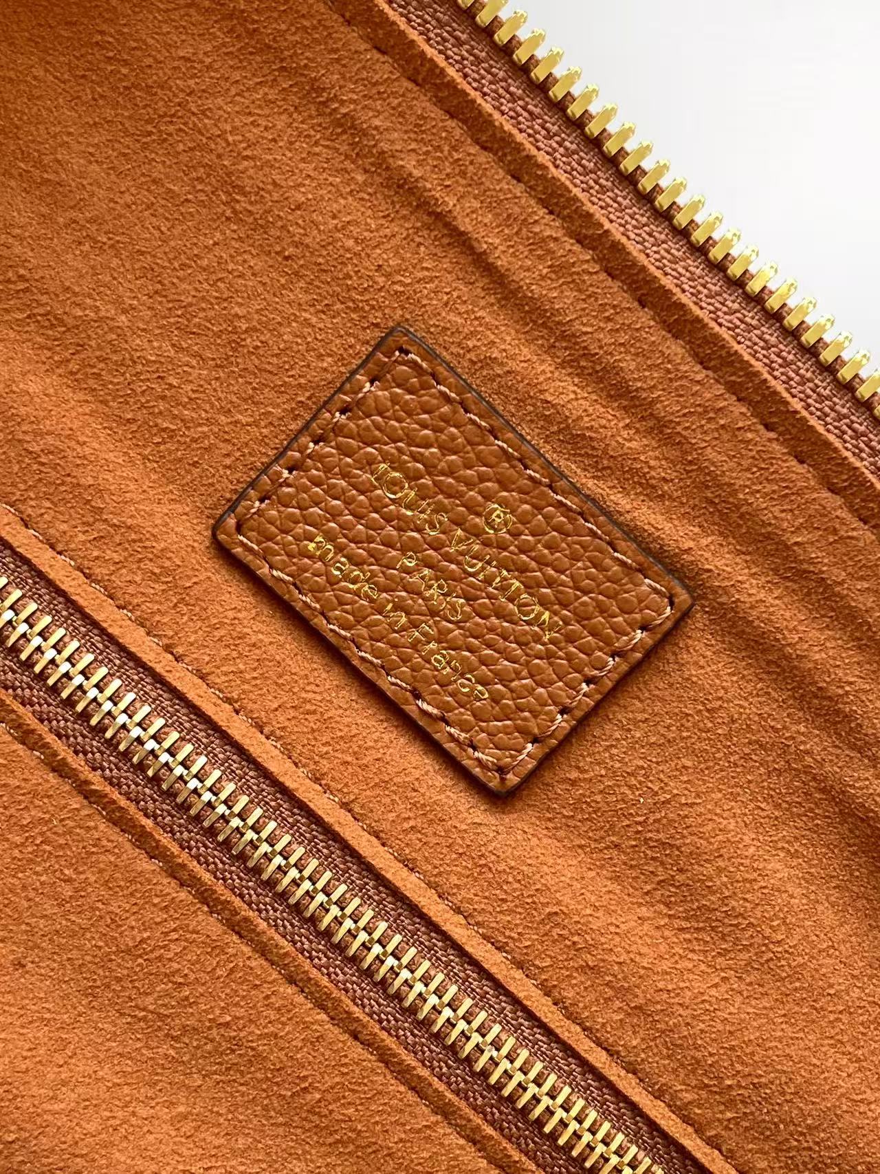 Louis Vuitton Speedy Bandouliere 25 Monogram Empreinte Leather Crossbody Bag - Image 9