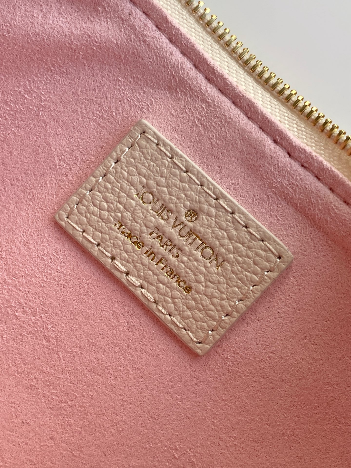 Louis Vuitton Liv Pochette in Monogram Empreinte Leather - Image 9