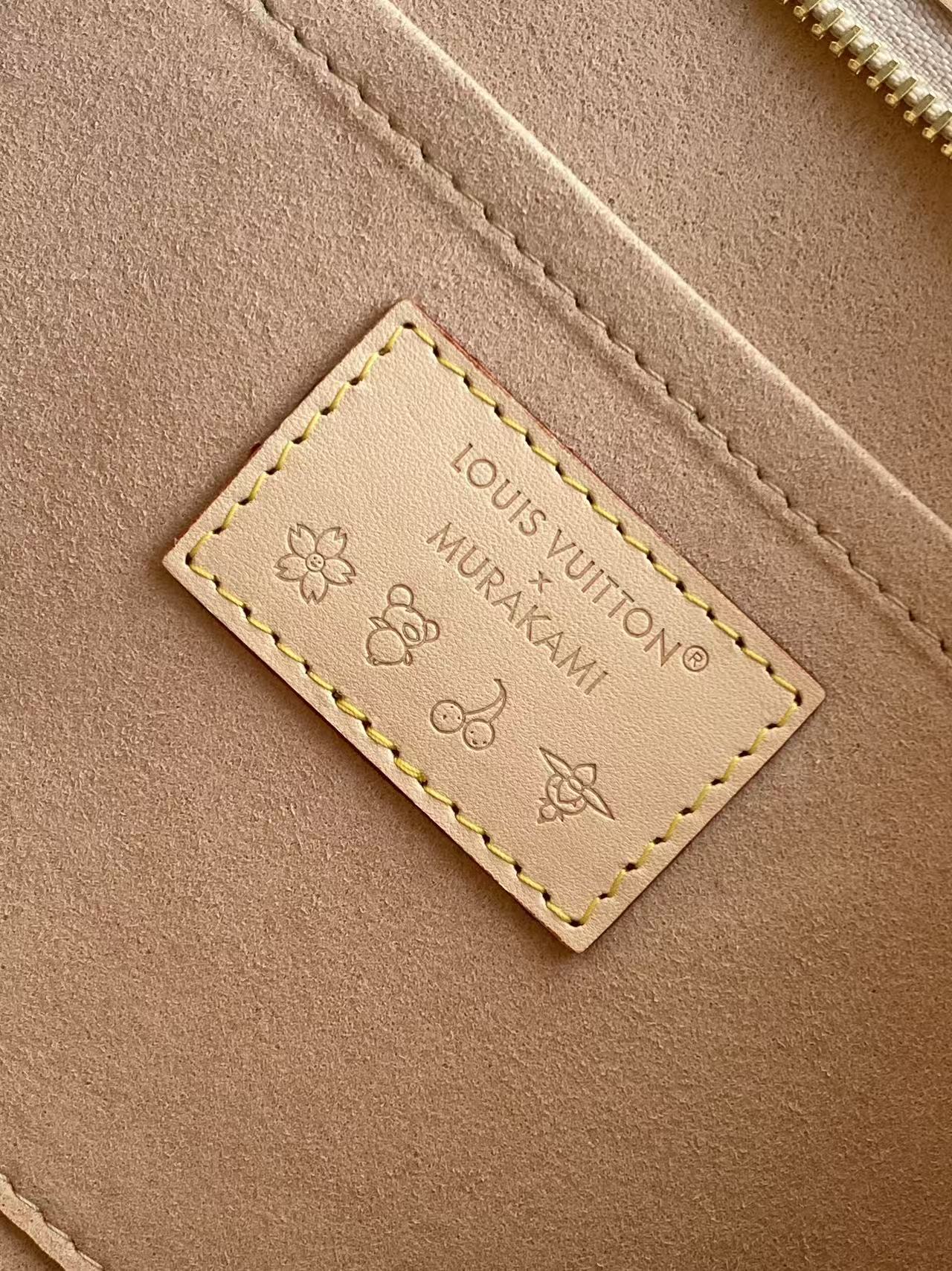 Louis Vuitton Carryall East West Monogram Canvas Handbag M27578 - Image 9