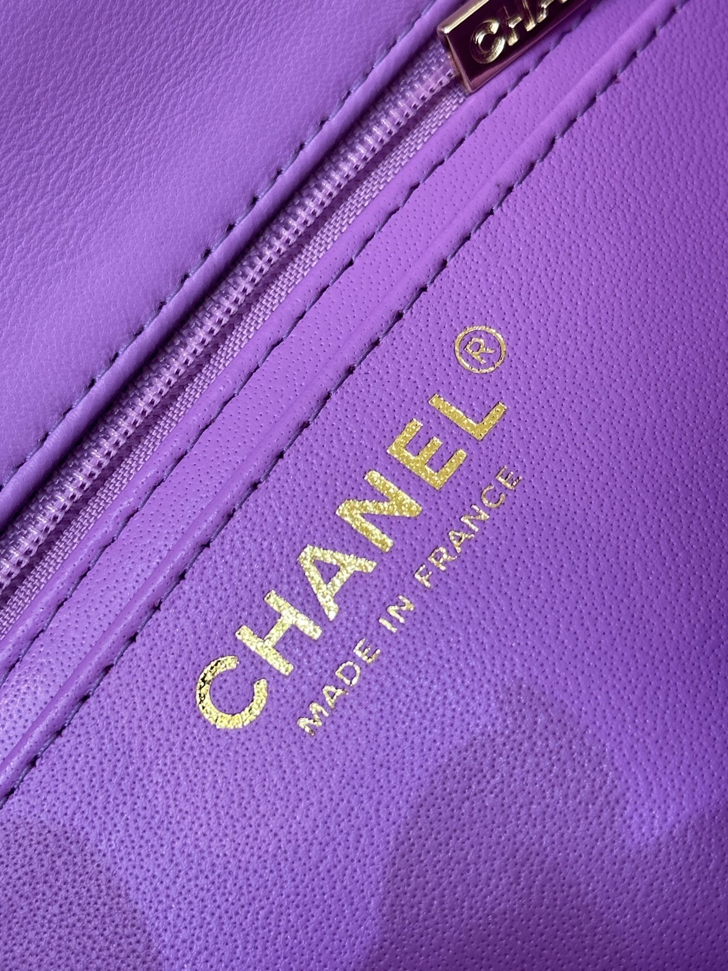 Chanel Classic Flap Crossbody Bag - Image 9