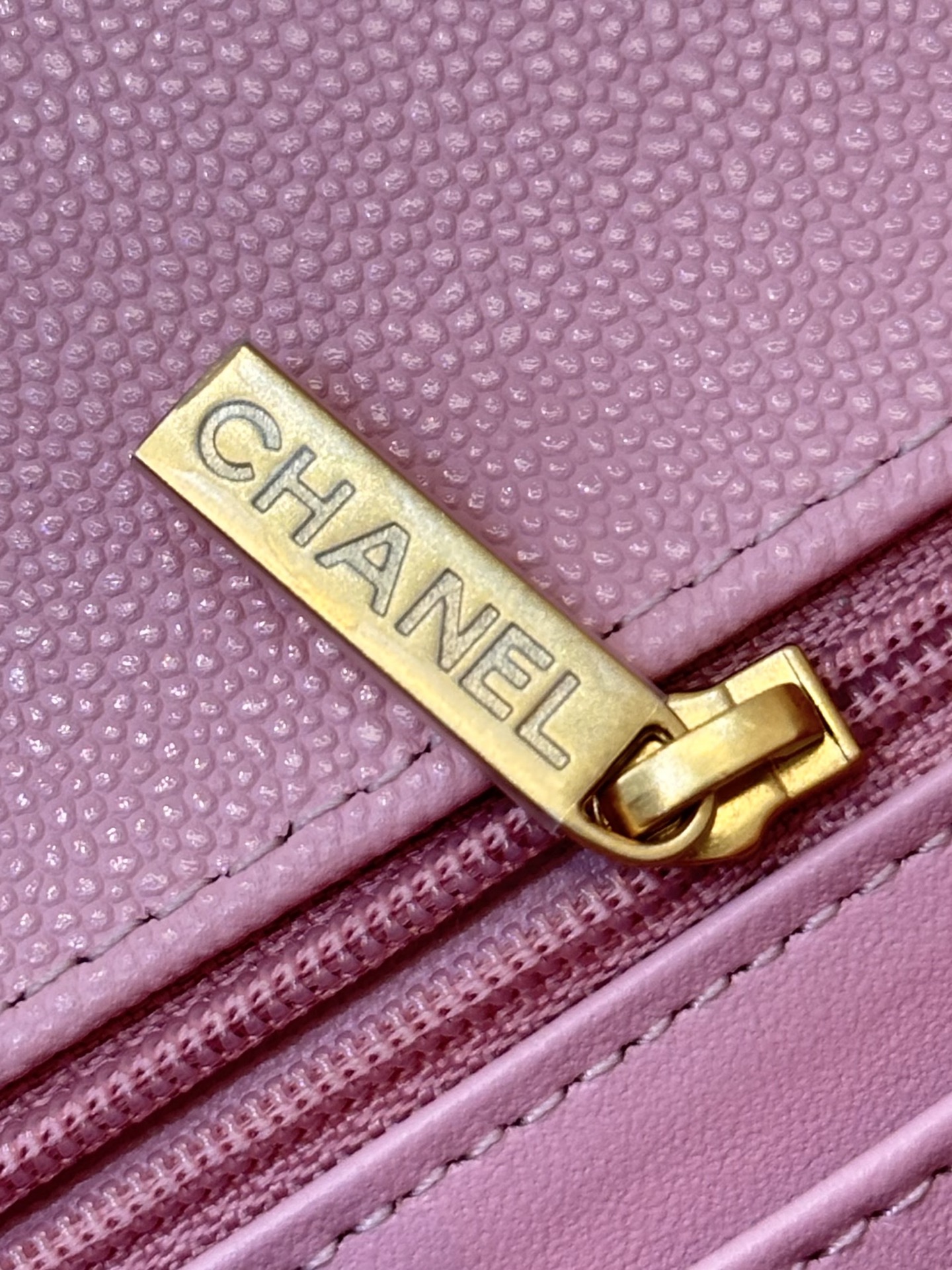 Chanel 24B Mini Flap Leather Crossbody Bag - Image 9