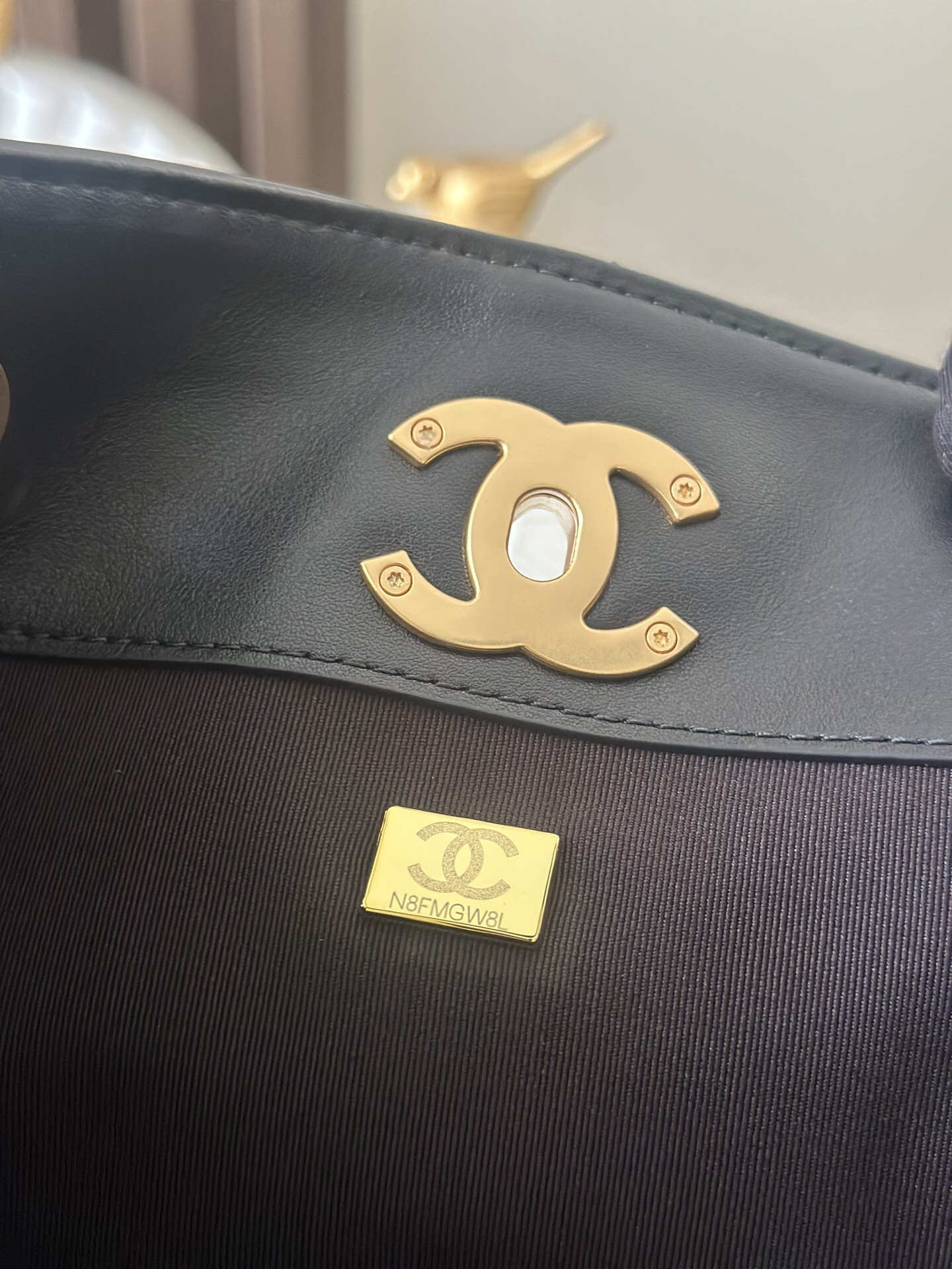 Chanel 25A Premium Handmade Small Calfskin Bag - Image 9