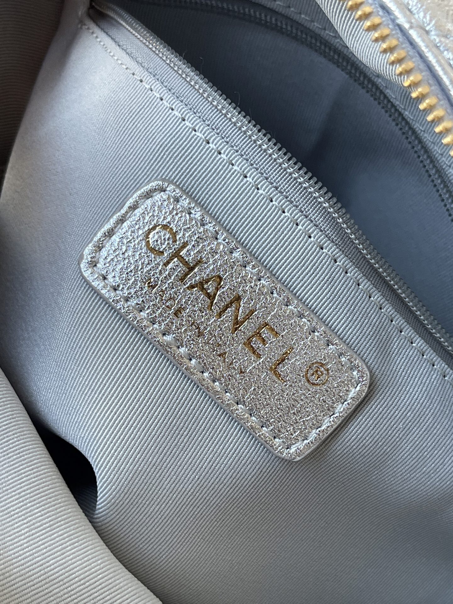 Chanel 25K Leather Backpack AS5793 - Image 9