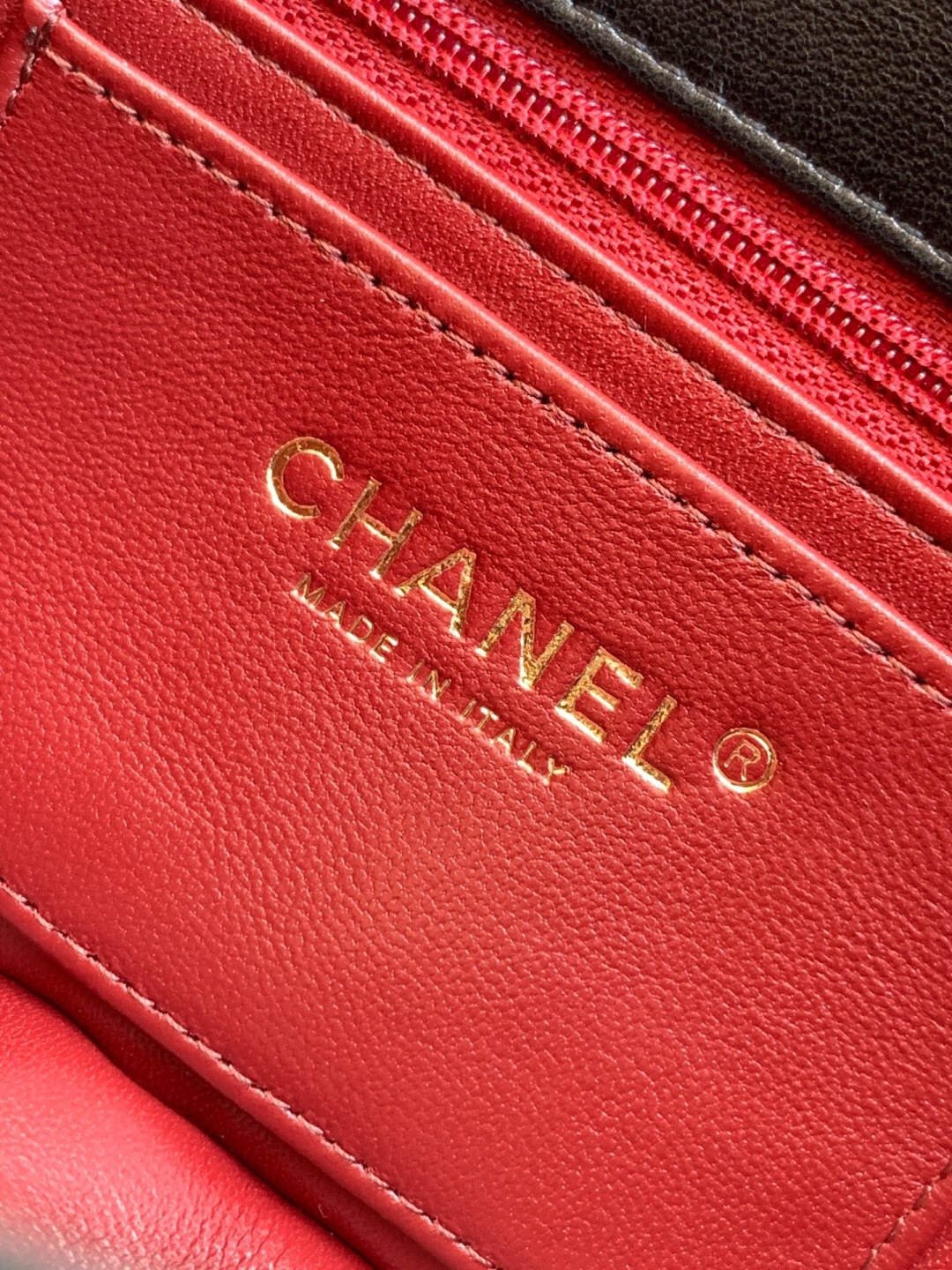 Chanel 26X AS6044 Black Lambskin Clutch Bag - Image 9