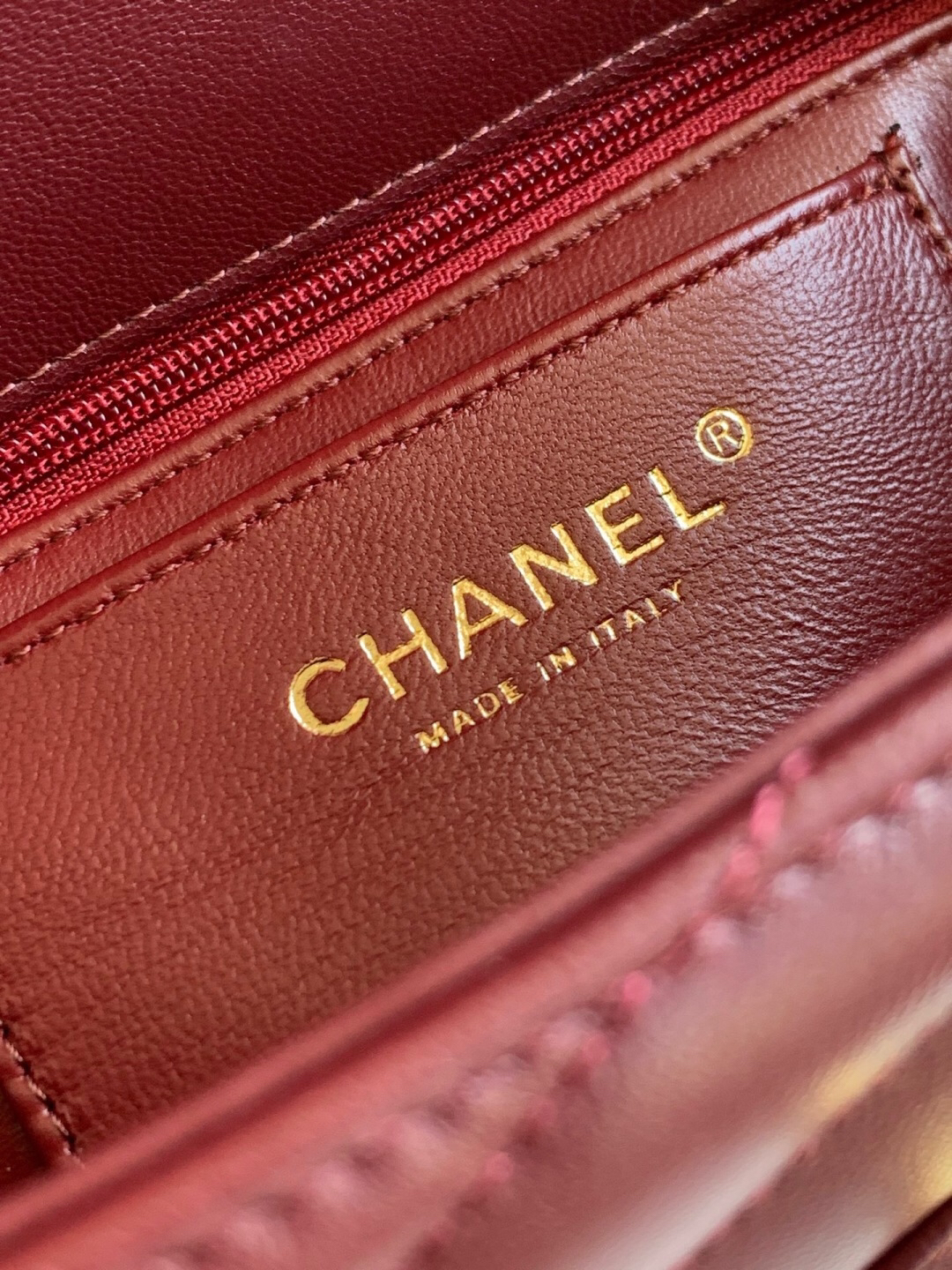 Burgundy 26X Series AS6044 Quilted Lambskin Clutch Bag - Image 9