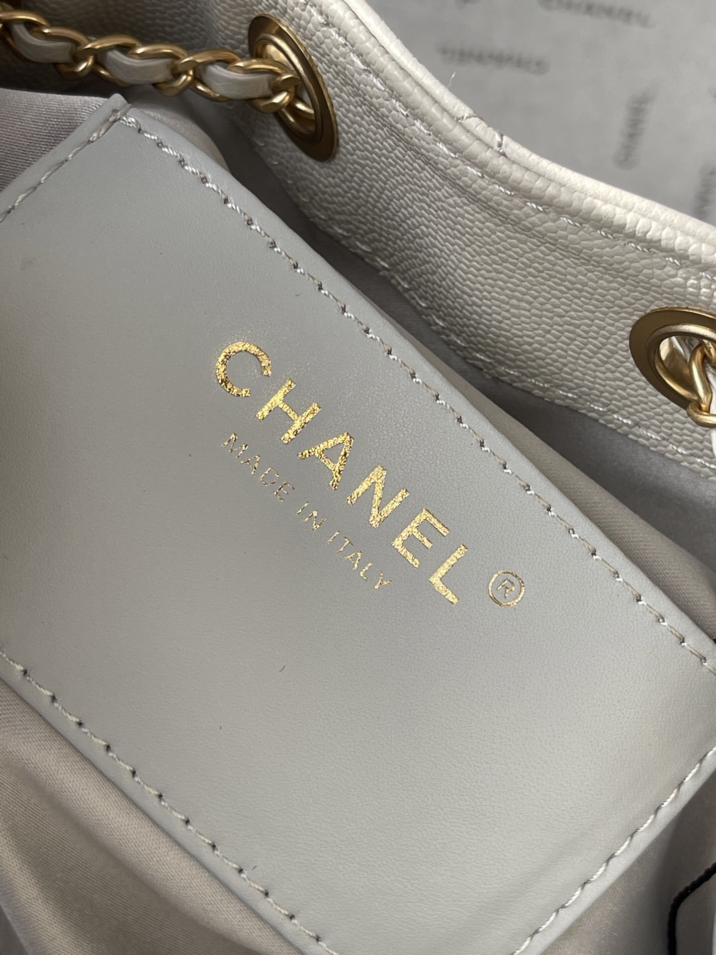 Chanel Hobo Shoulder Bag AS5293 in Quilted Cowhide Leather - Image 9