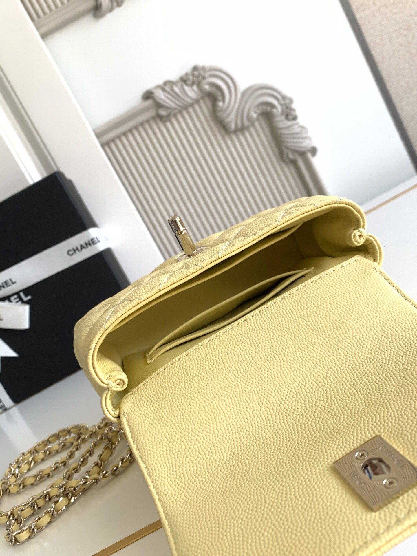 Chanel Coco Handle Classic Top-Handle Handbag - Image 9