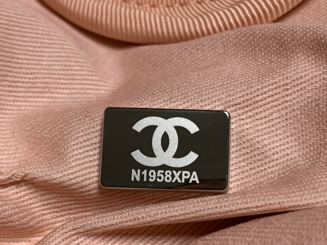 Chanel 2022 Denim Canvas Tote Bag - Image 9