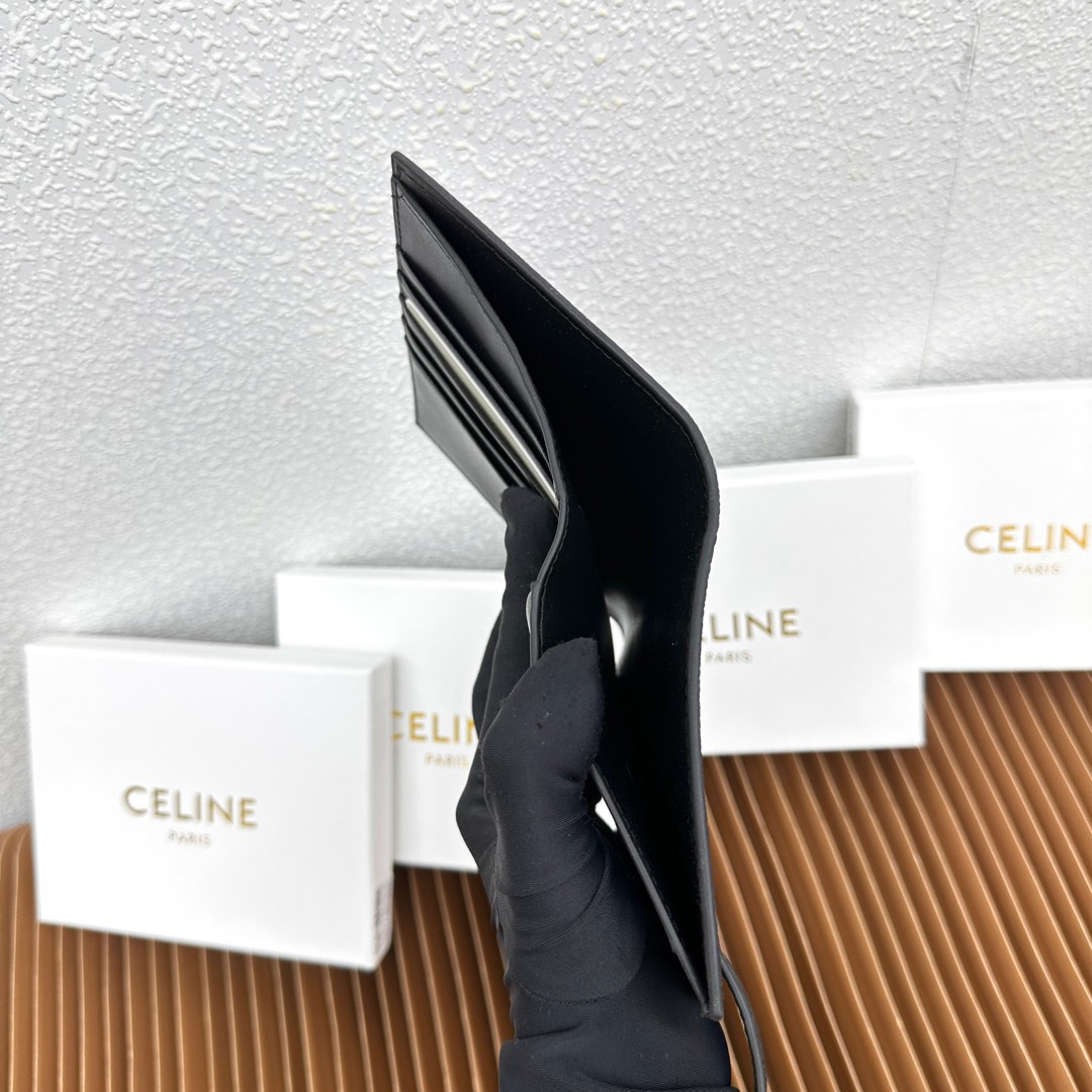 CELINE VICTOIRE Medium Wallet in Soft Calfskin - Image 9