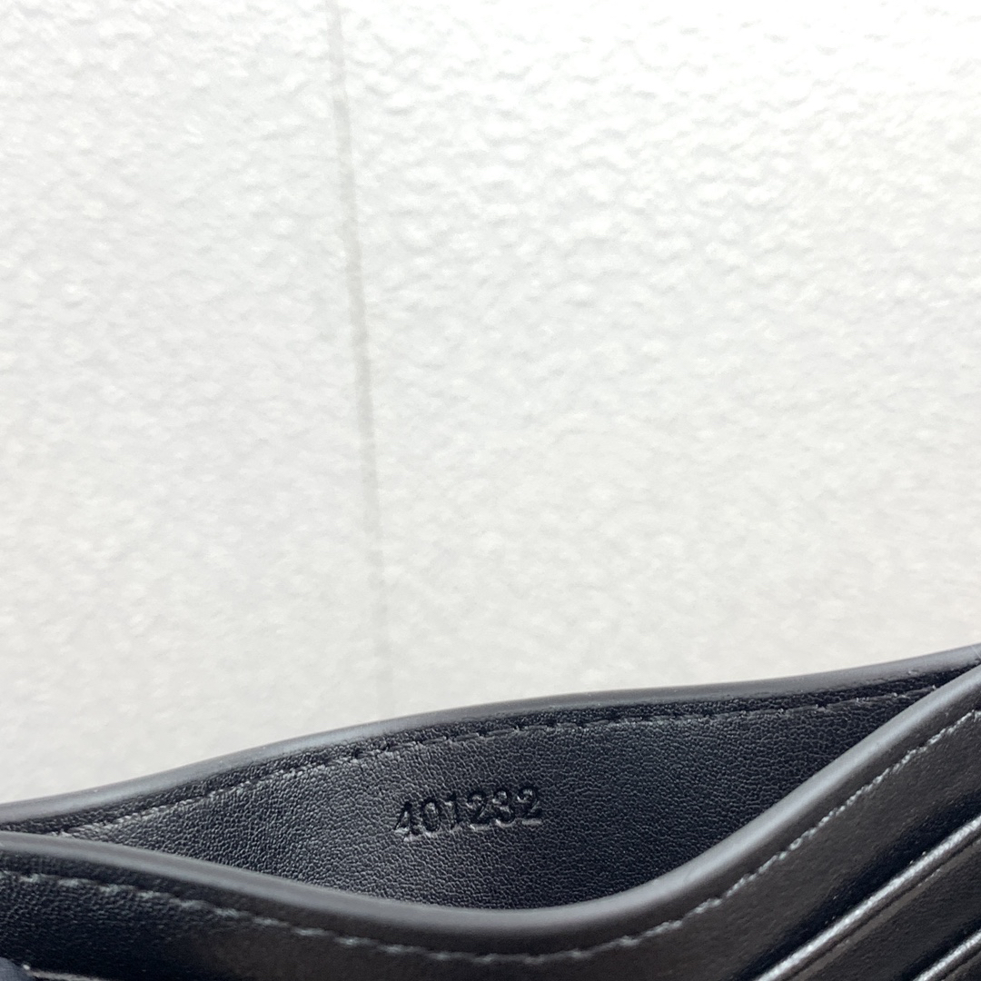 Celine Triomphe Embossed Leather Card Holder - Image 9