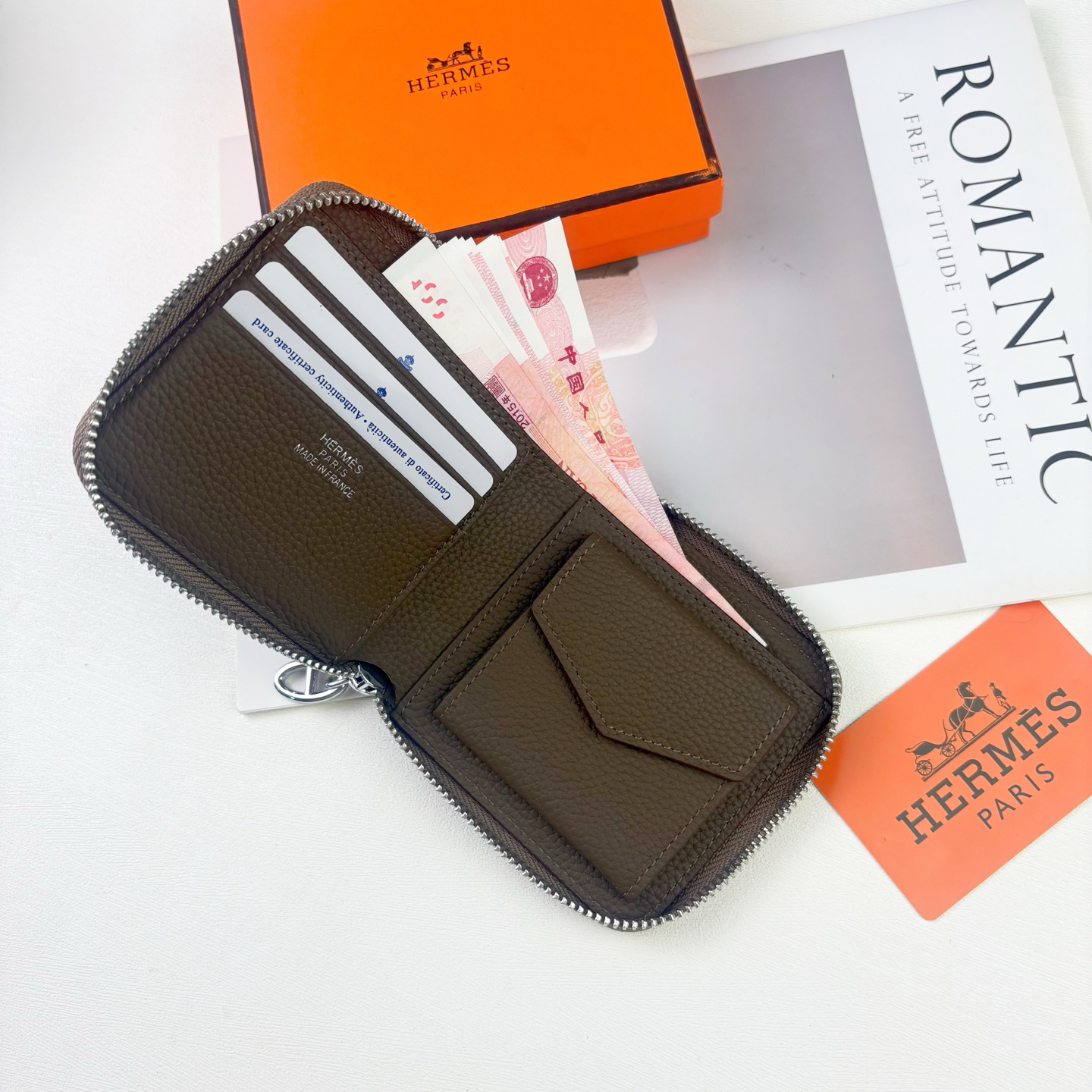 Hermès Silk'in Wallet in Calfskin - Image 9