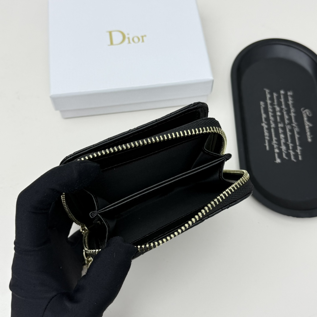 Dior Leather Wallet - Image 9