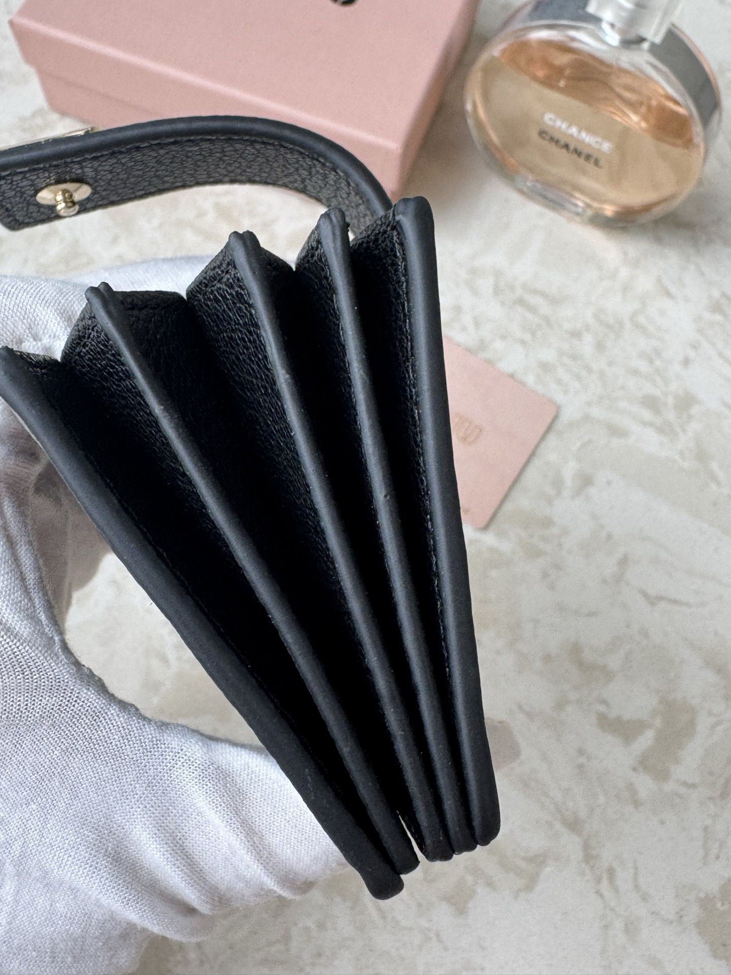 Miu Miu Leather Slim Wallet - Image 9