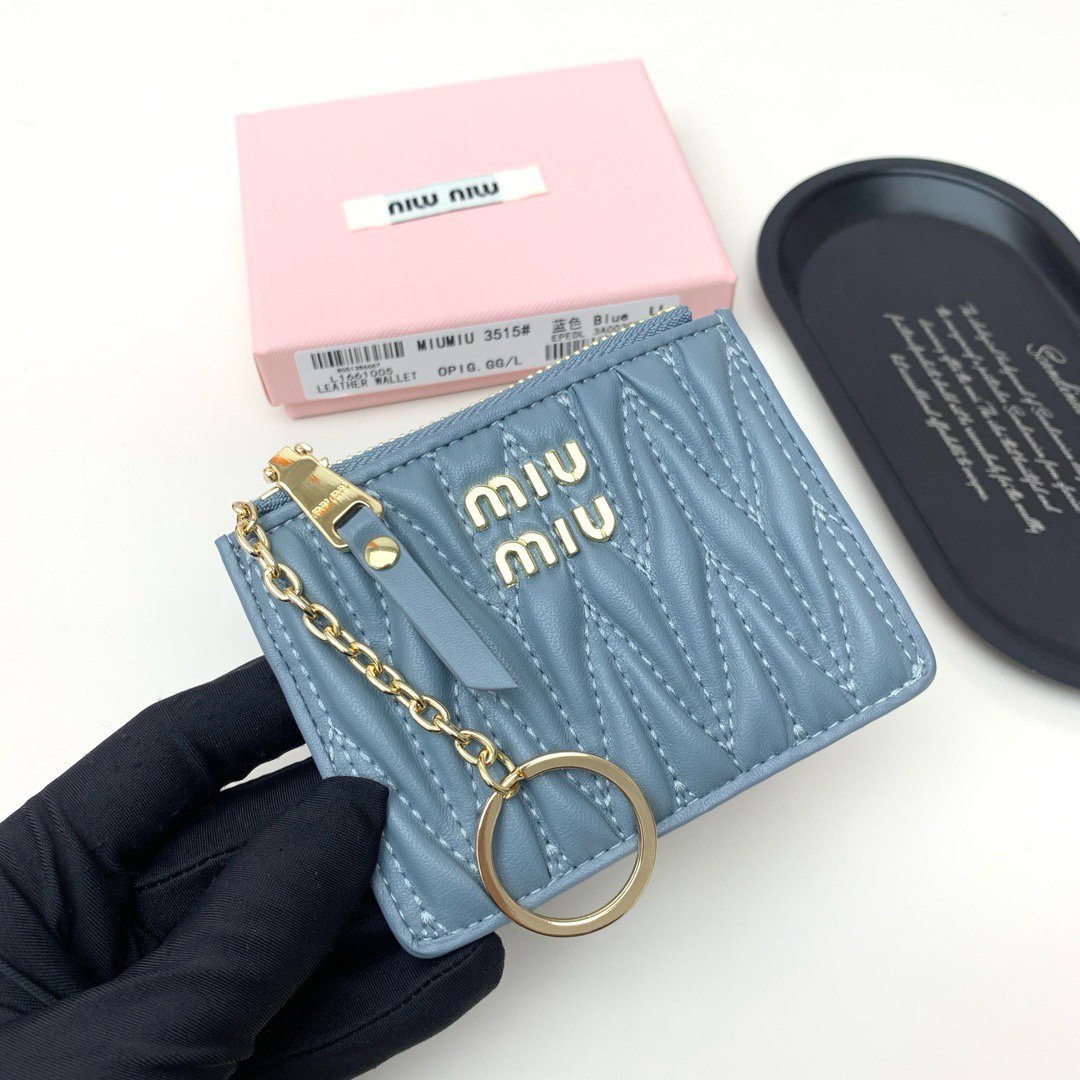 Miu Miu Quilted Lambskin Wallet - Image 9