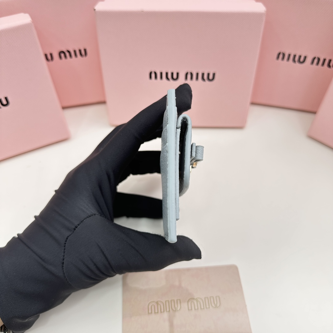 Miu Miu 5237 Leather Wallet - Image 9