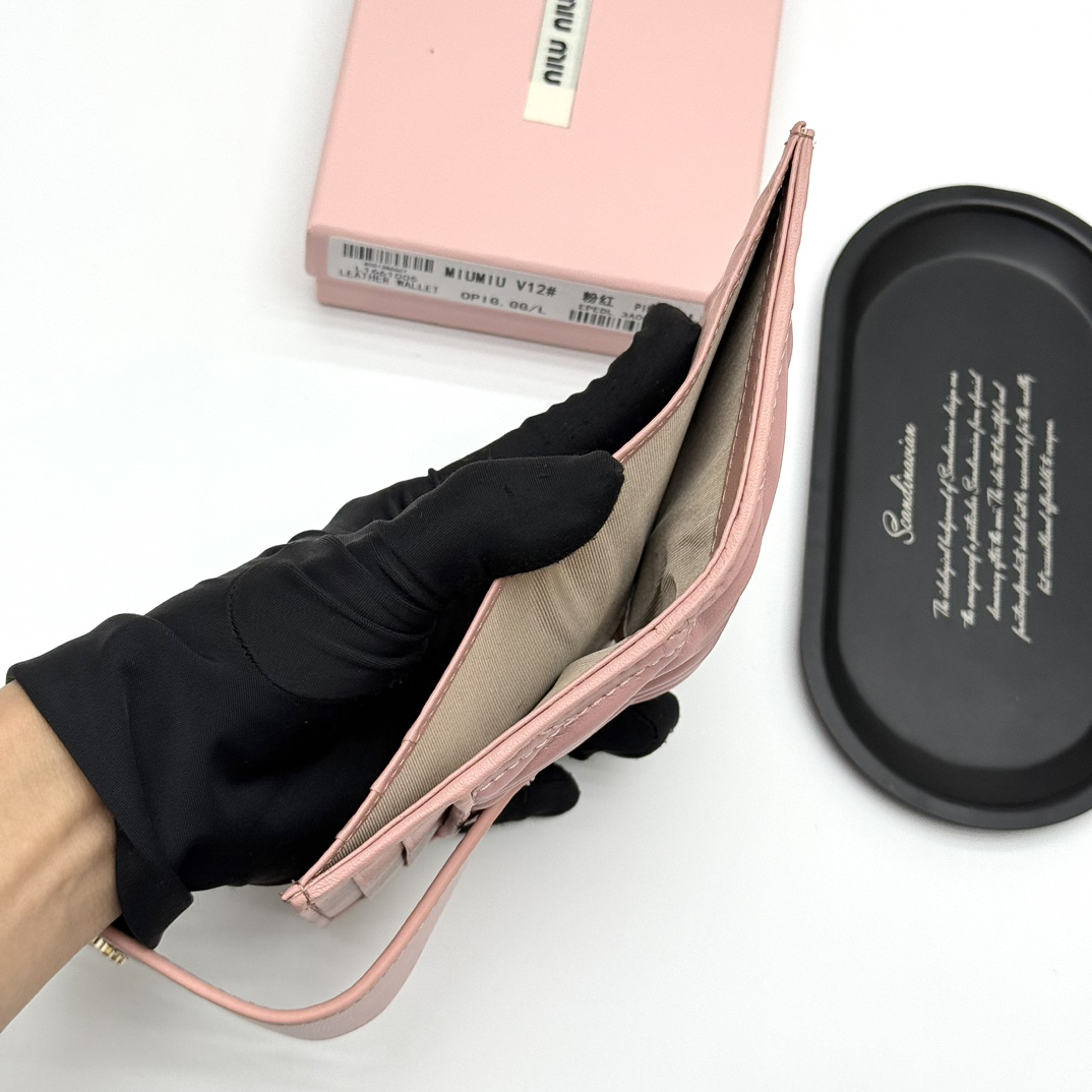 Miu Miu V12 Leather Bag - Image 9