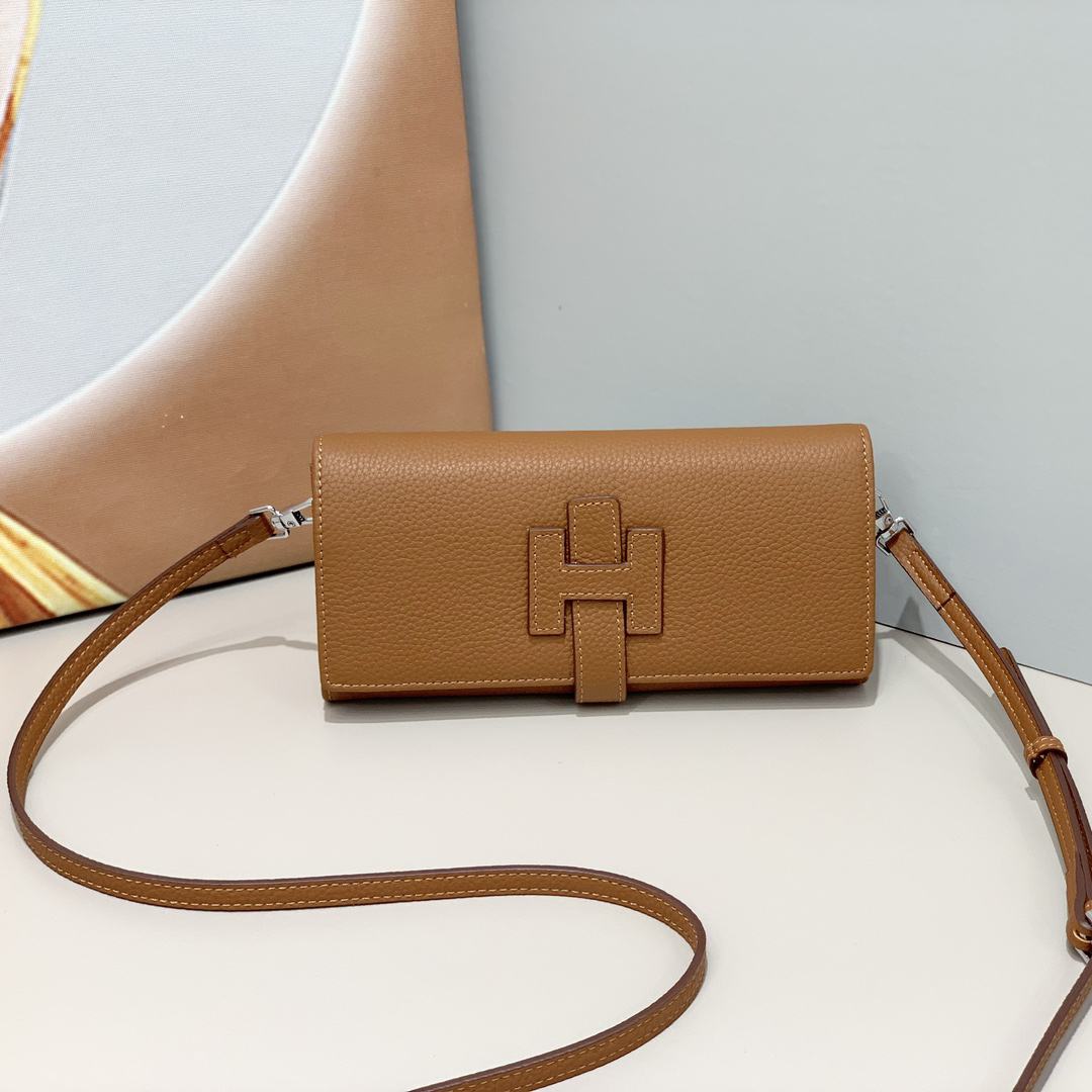 Hermes Women's Togo Calfskin Shoulder Bag - Image 9