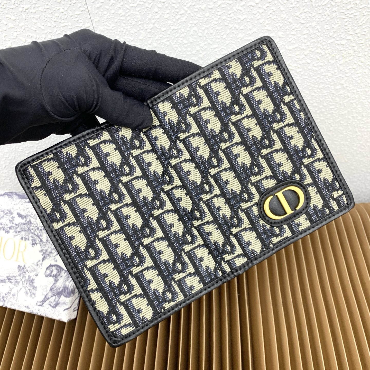 Dior Montaigne Card Holder in Blue Dior Oblique Canvas - Image 9