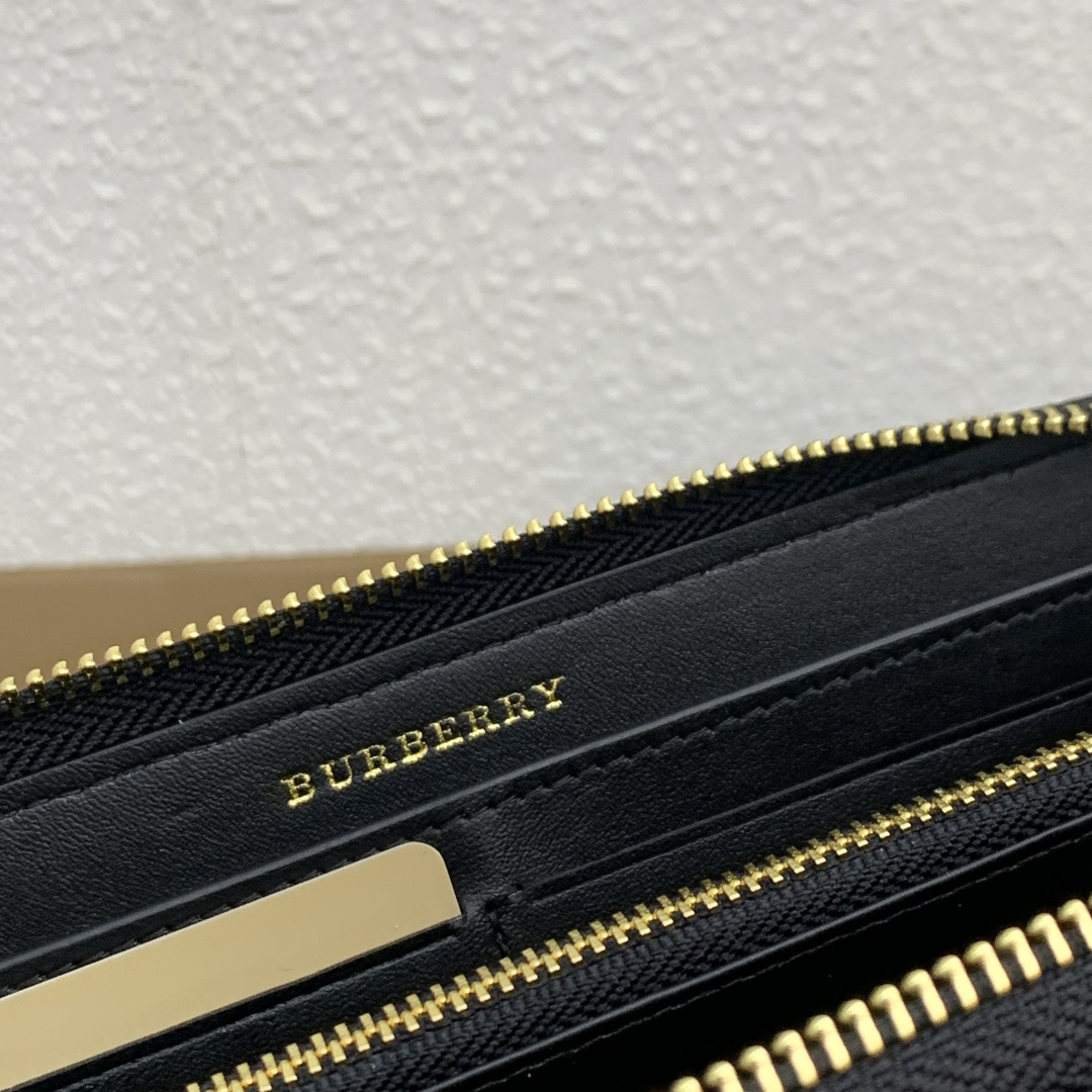 Burberry Checkered Full-Zip Wallet - Image 9
