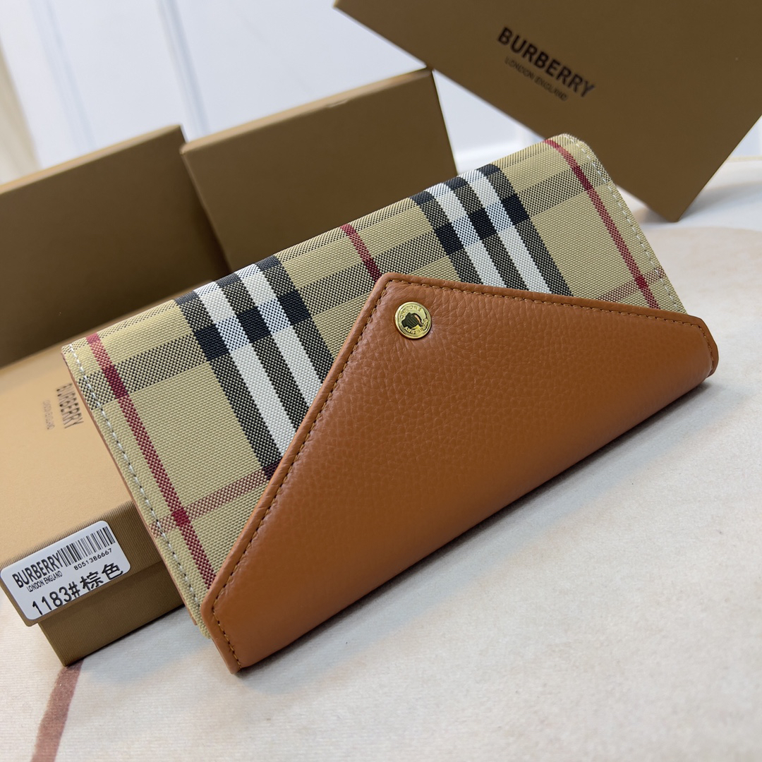 Burberry Vintage Check Long Wallet - Image 9